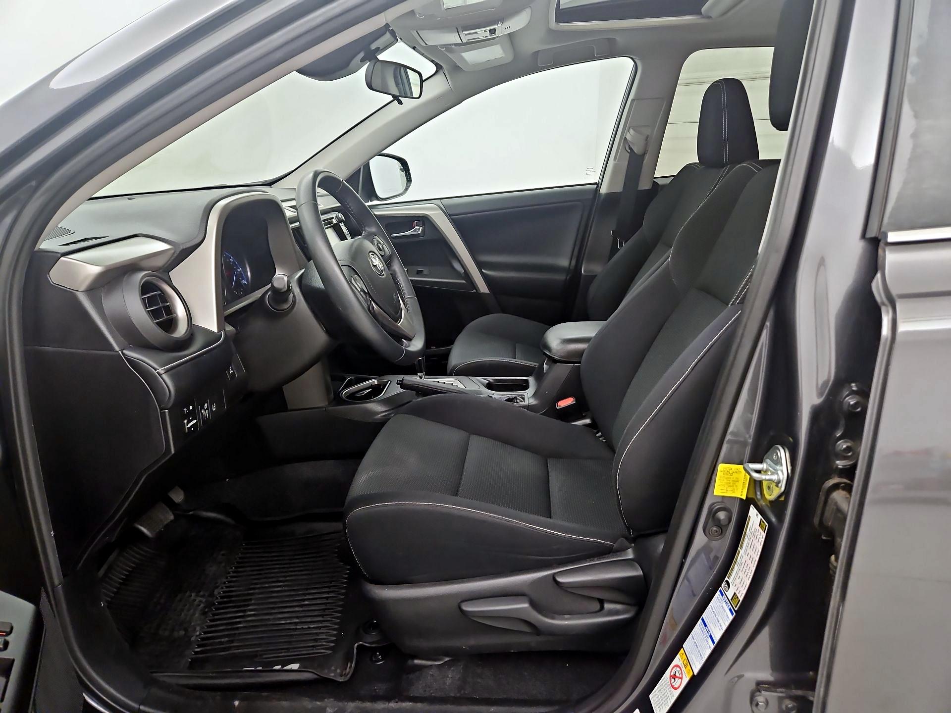 Thumbnail: 2017 Toyota RAV4 - 11