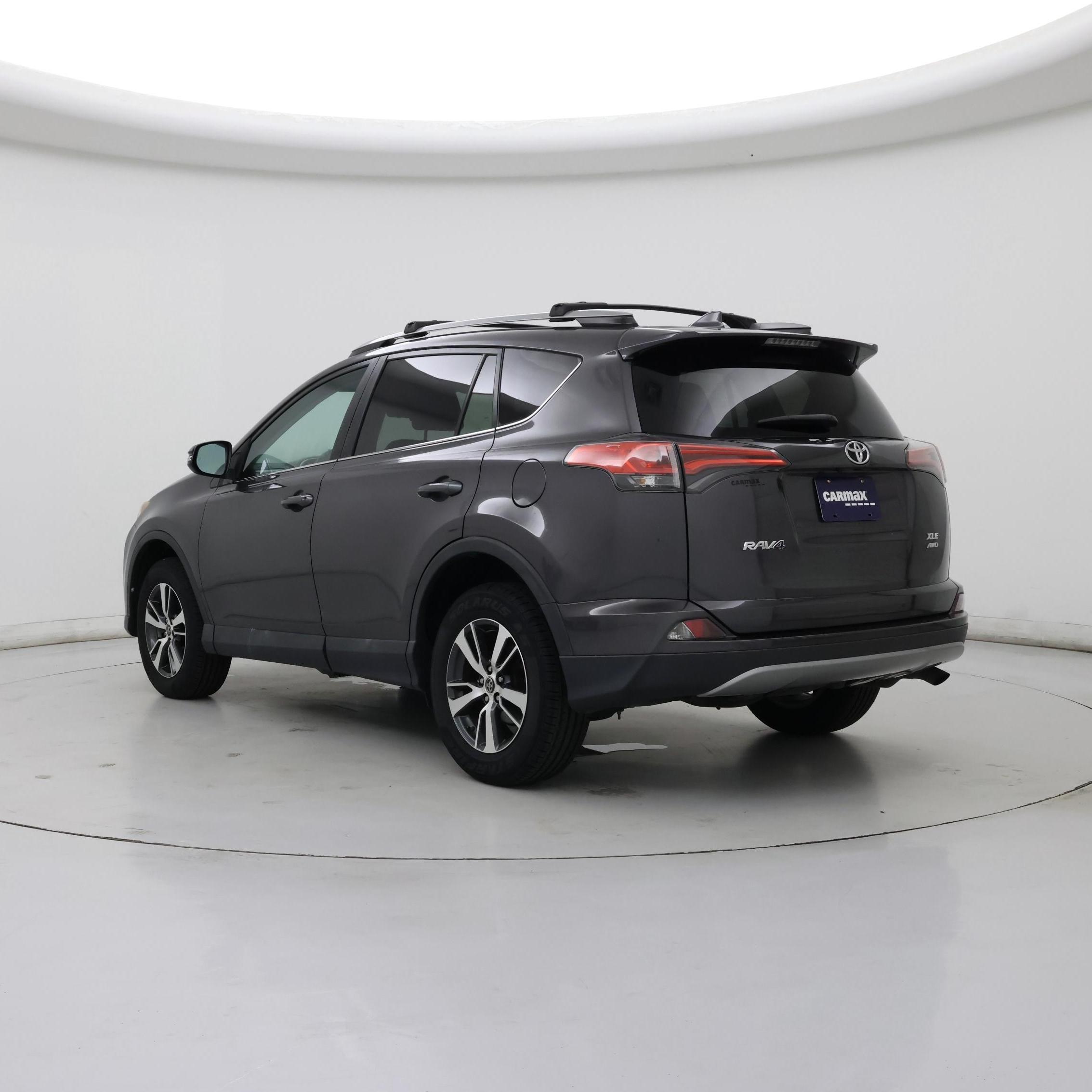 Thumbnail: 2017 Toyota RAV4 - 2