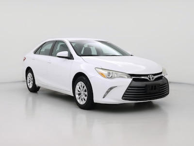 White 2016 Toyota Camry LE