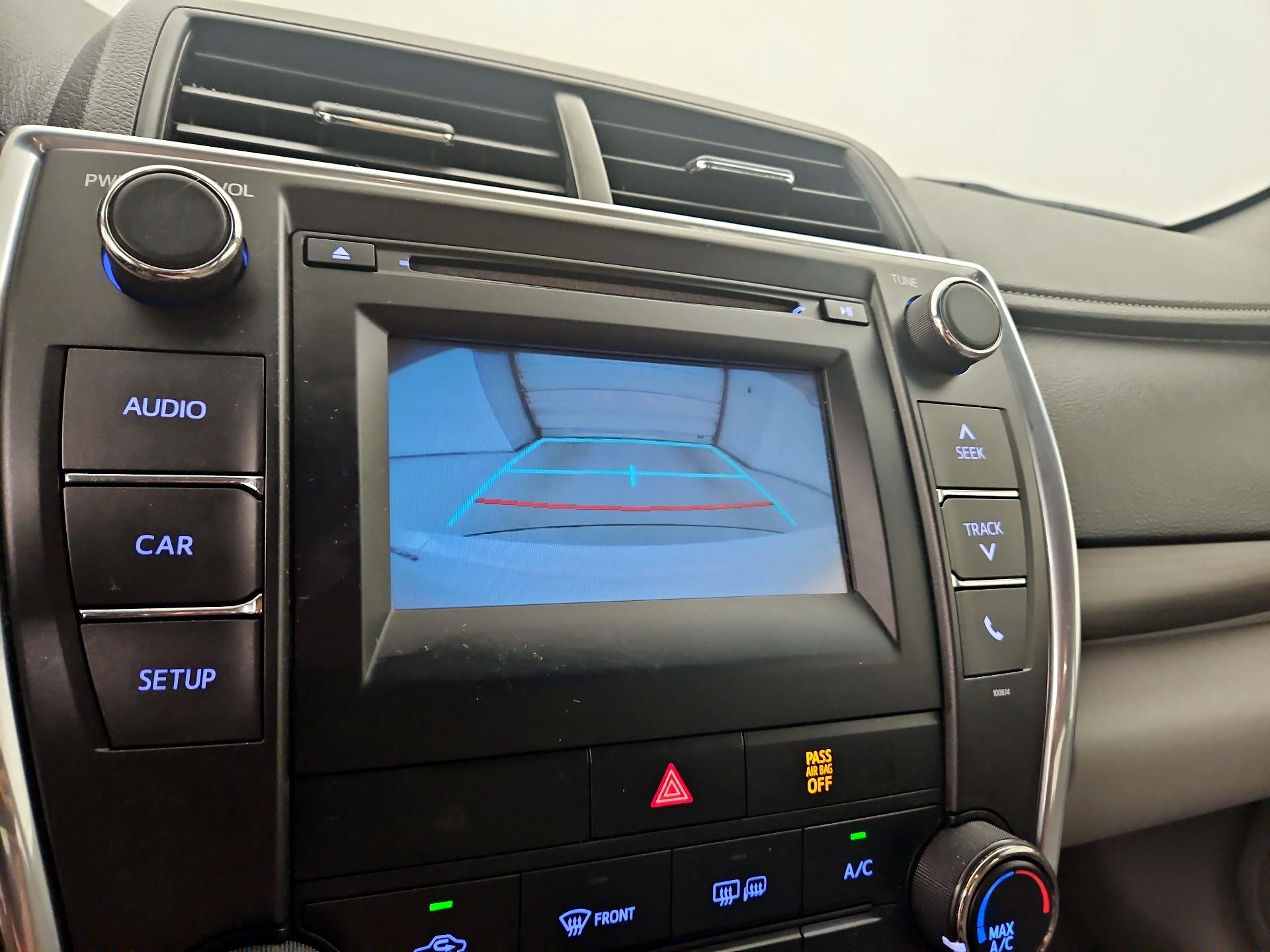 Thumbnail: 2016 Toyota Camry - 14