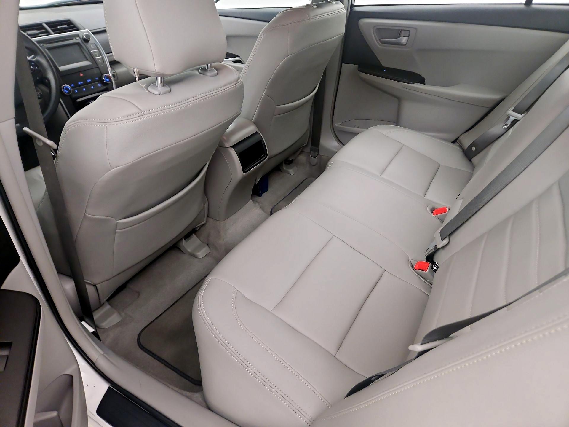 Thumbnail: 2016 Toyota Camry - 19