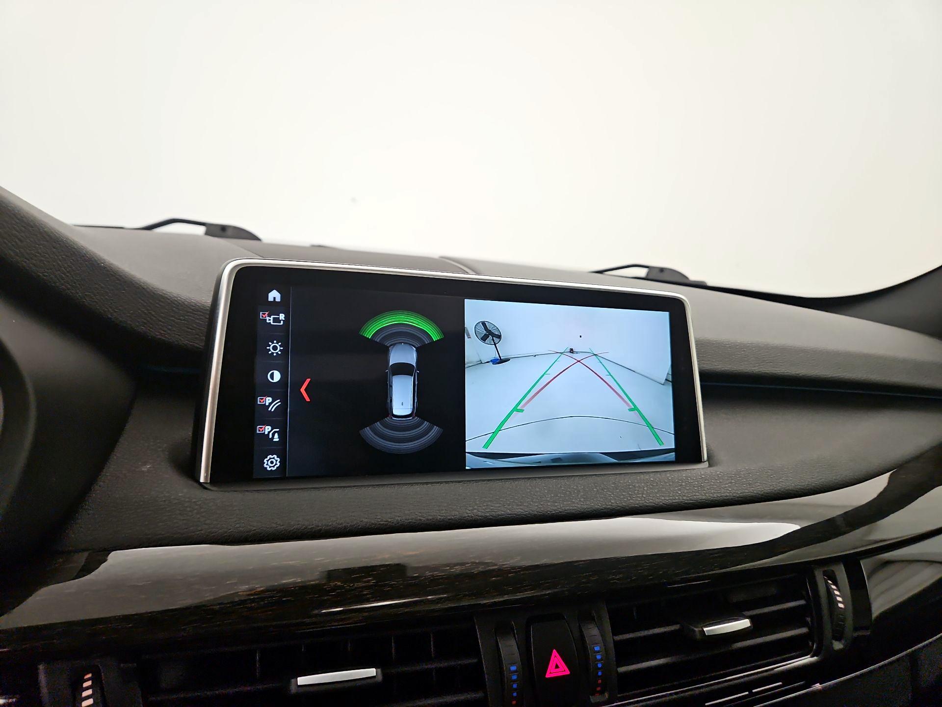 Thumbnail: 2018 BMW X5 - 15
