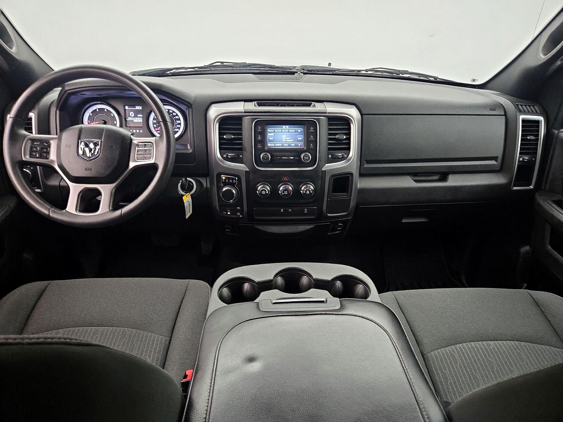 Thumbnail: 2021 RAM 1500 Classic - 9