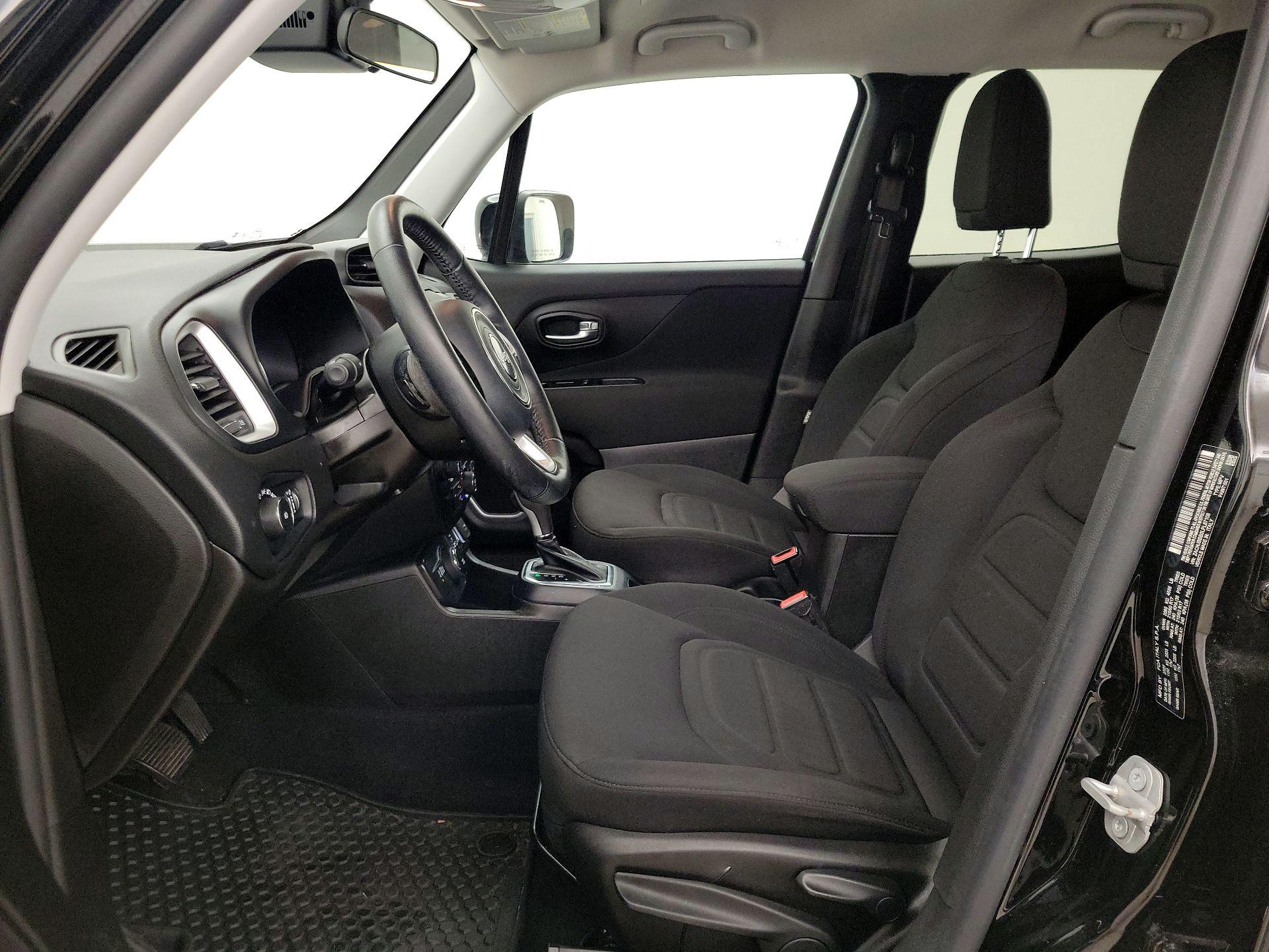 Thumbnail: 2020 Jeep Renegade - 11