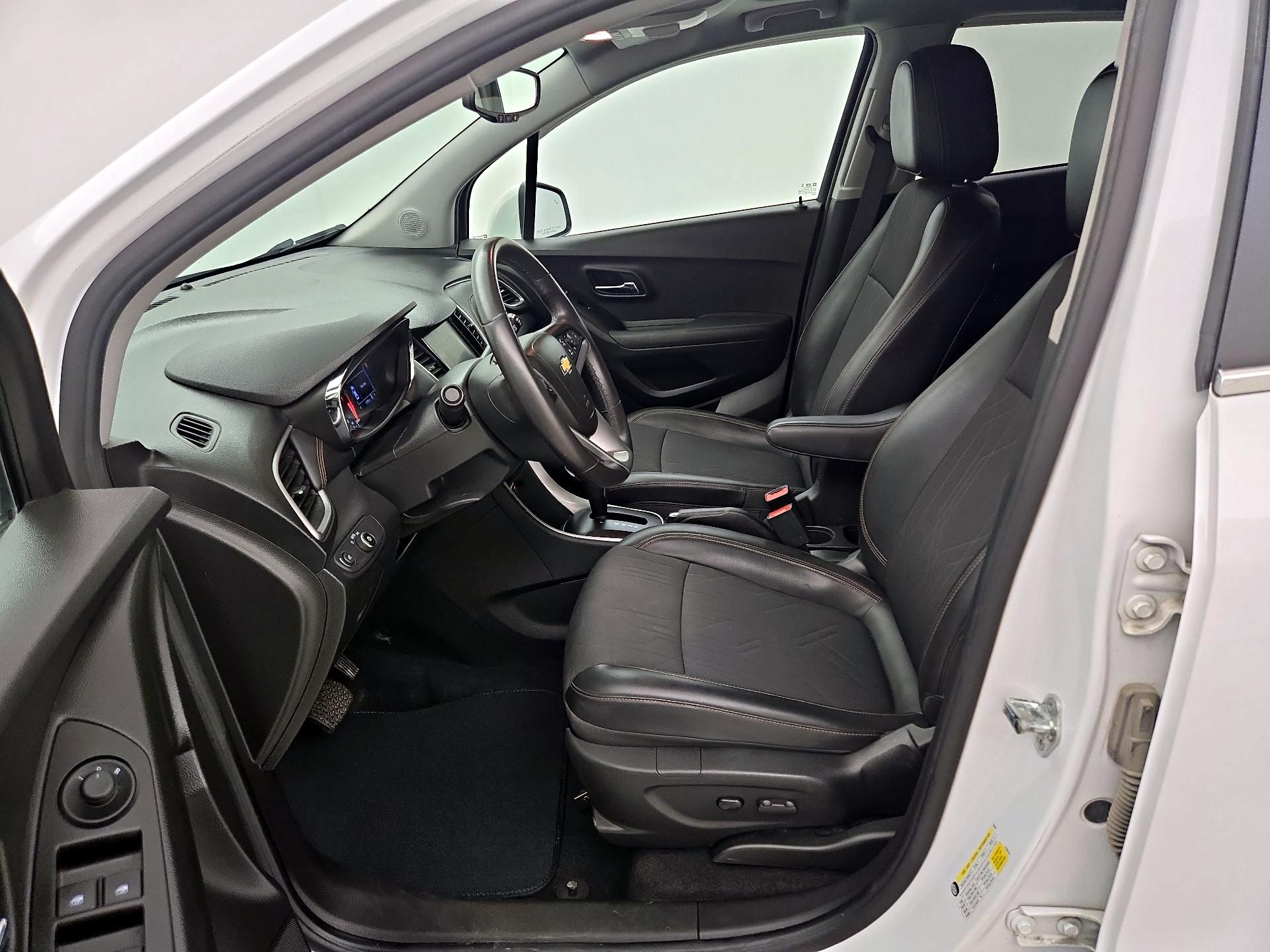 Thumbnail: 2020 Chevrolet Trax - 11