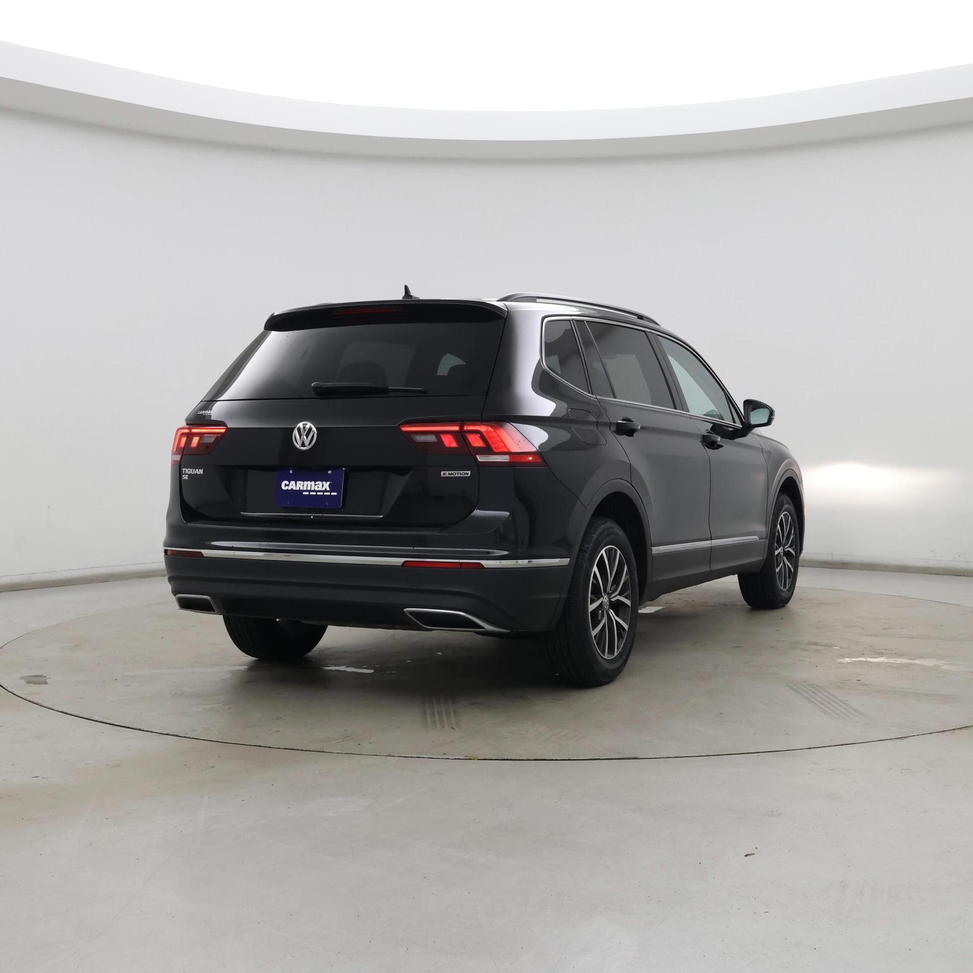 Thumbnail: 2020 Volkswagen Tiguan - 8