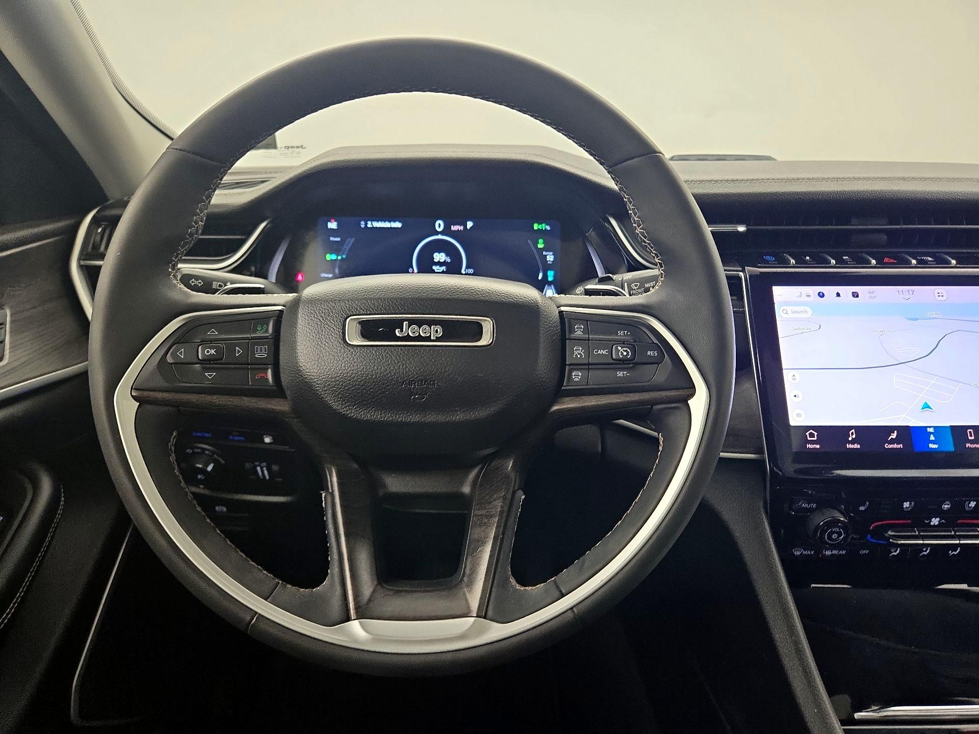 Thumbnail: 2023 Jeep Grand Cherokee - 10
