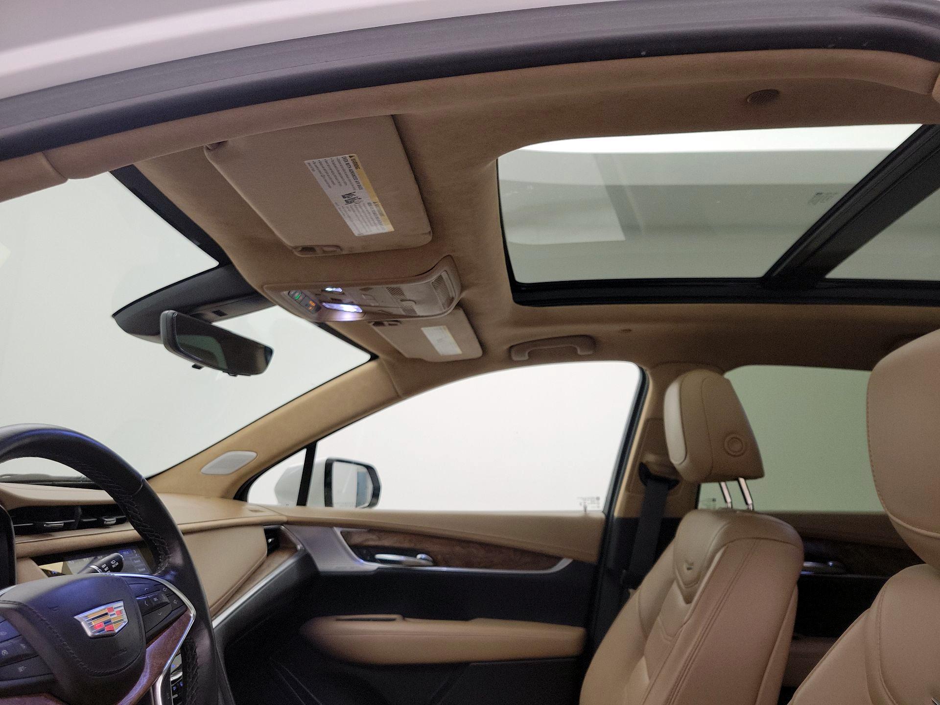 Thumbnail: 2021 Cadillac XT5 - 20