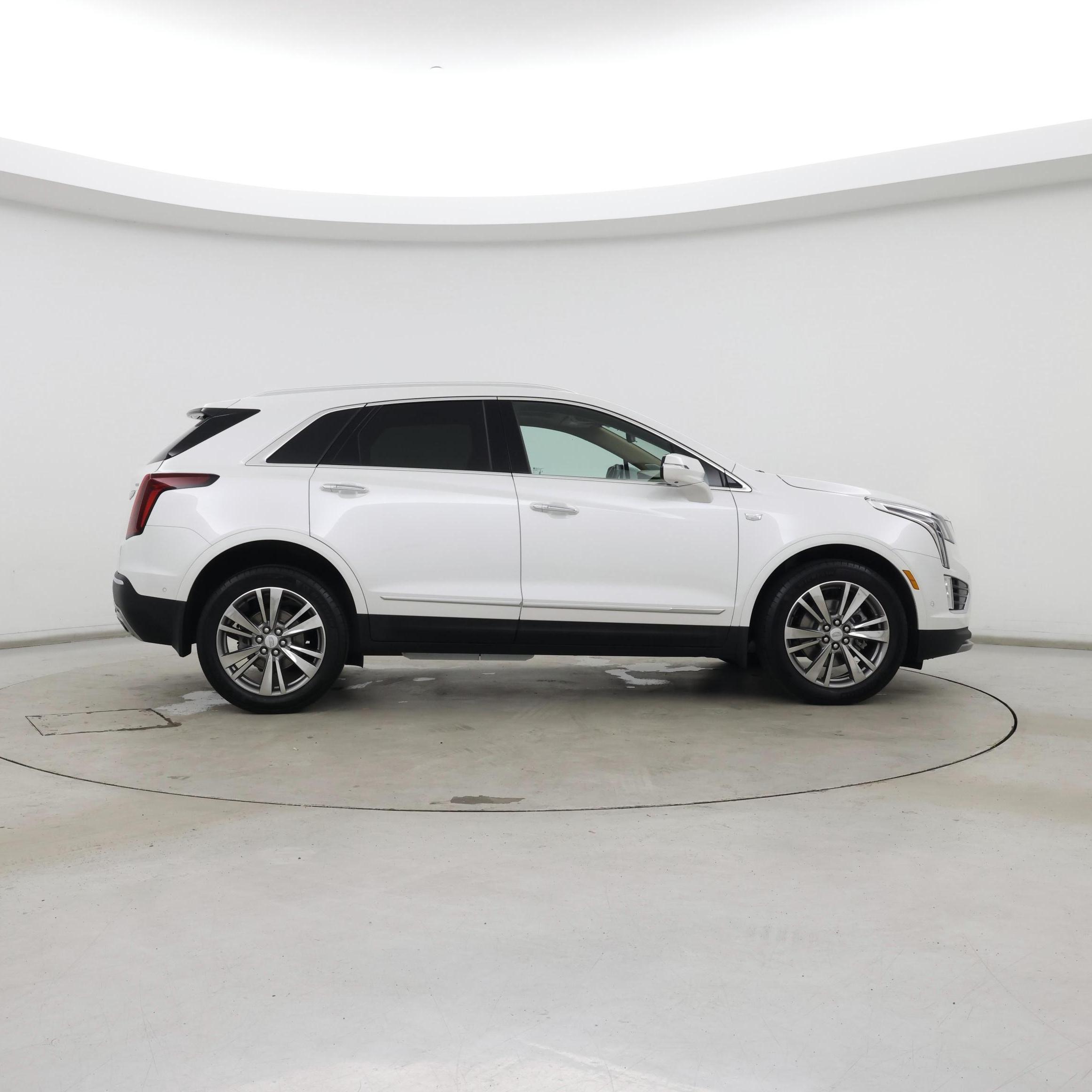 Thumbnail: 2021 Cadillac XT5 - 7