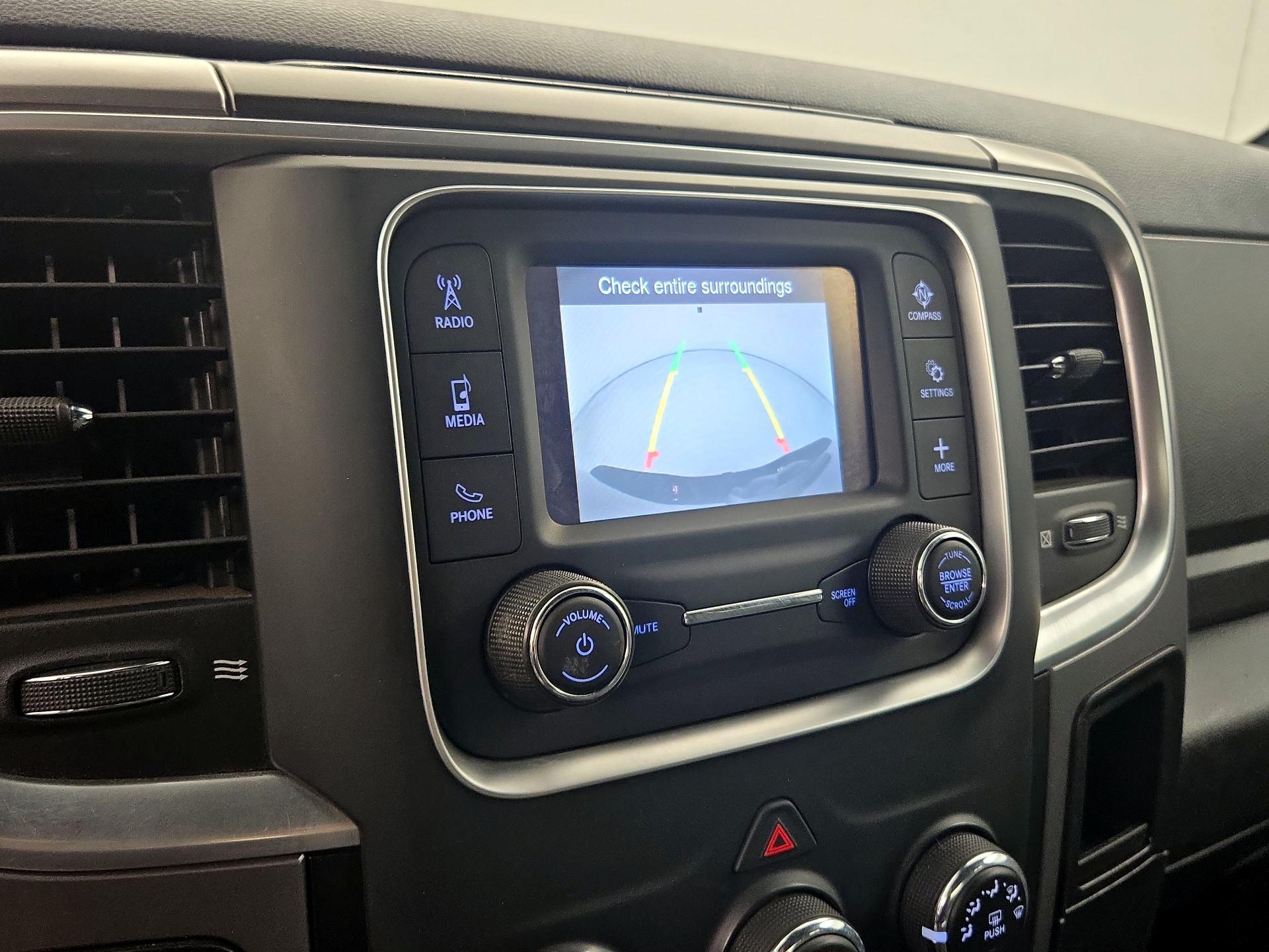 Thumbnail: 2021 RAM 1500 Classic - 14