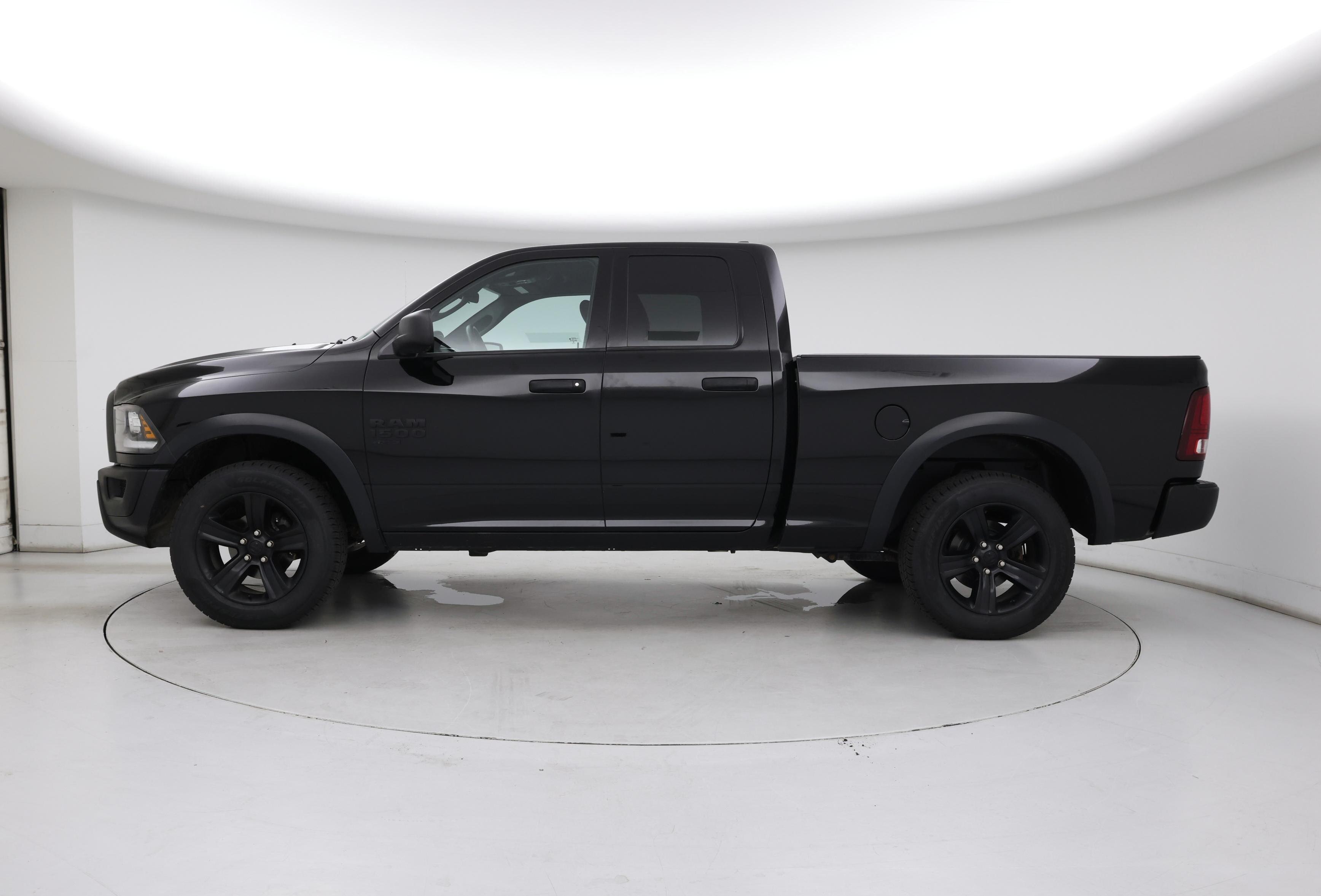 Thumbnail: 2021 RAM 1500 Classic - 3