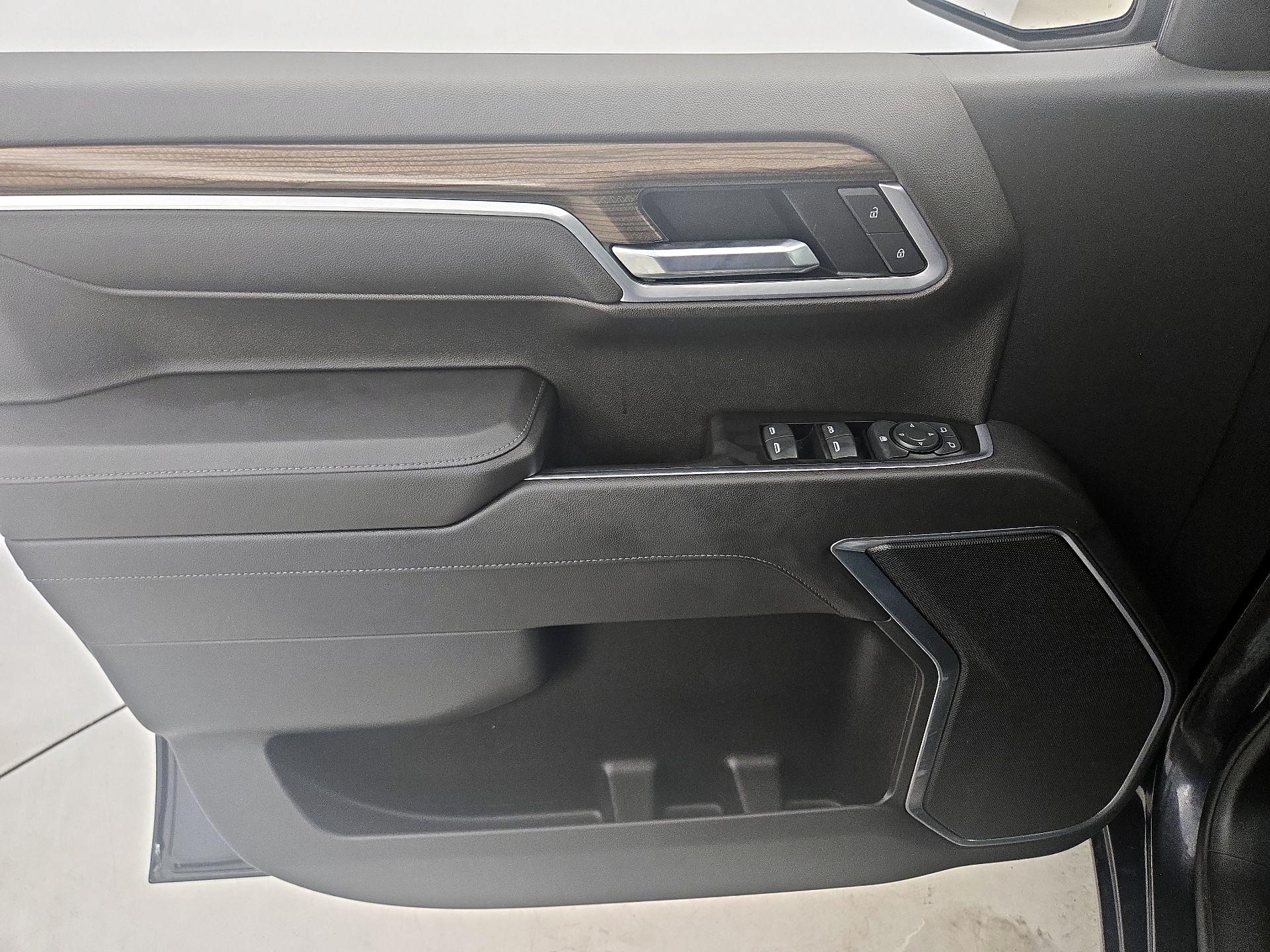 Thumbnail: 2022 Chevrolet Silverado 1500 - 12