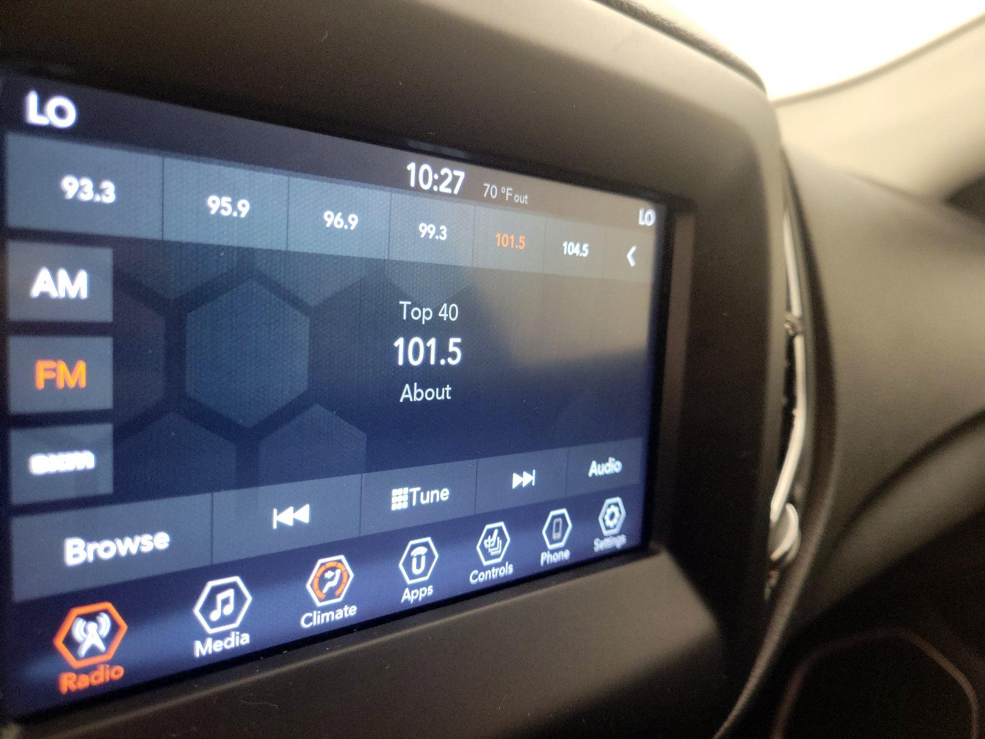 Thumbnail: 2020 Jeep Compass - 15