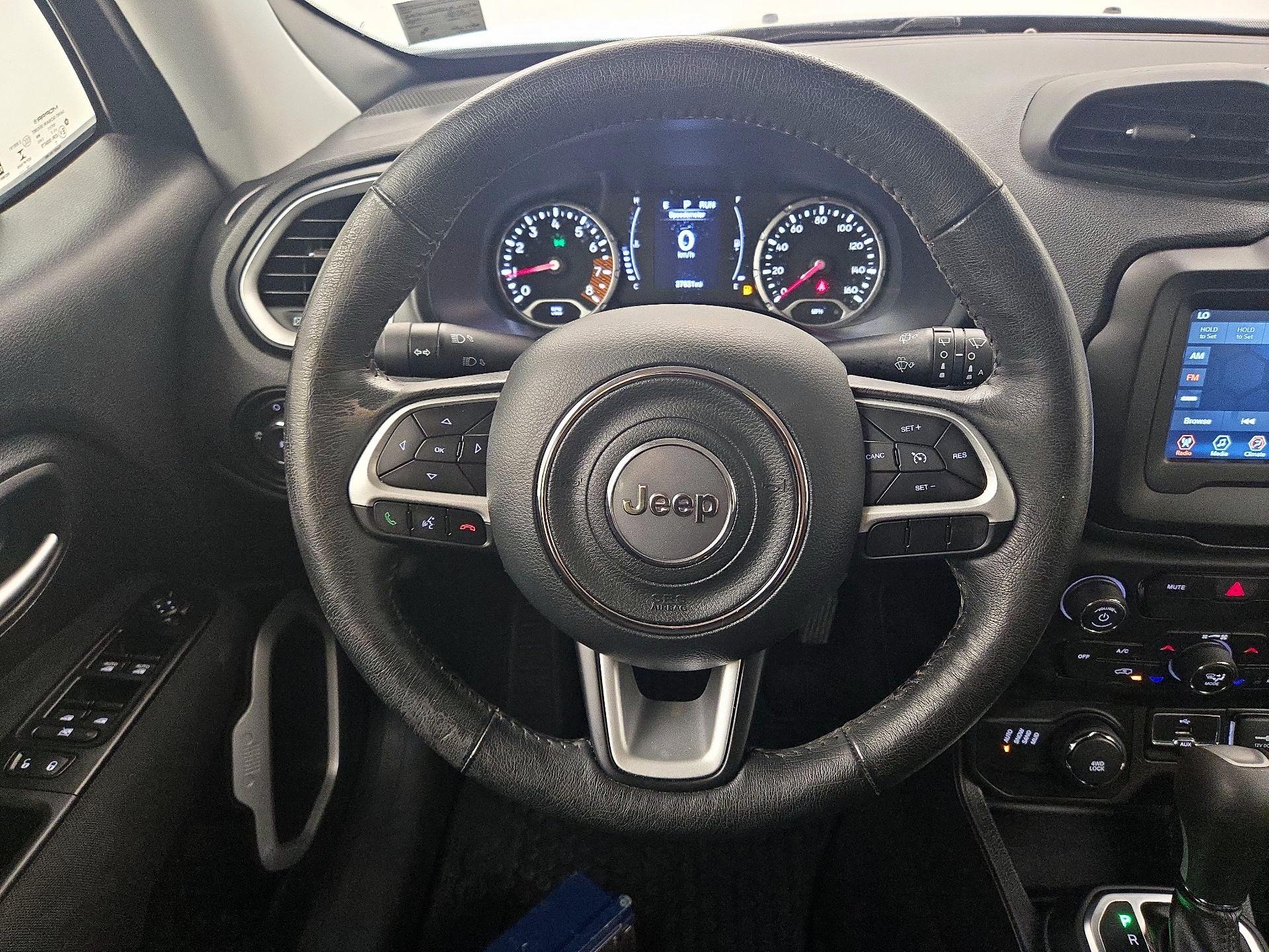 Thumbnail: 2020 Jeep Renegade - 10