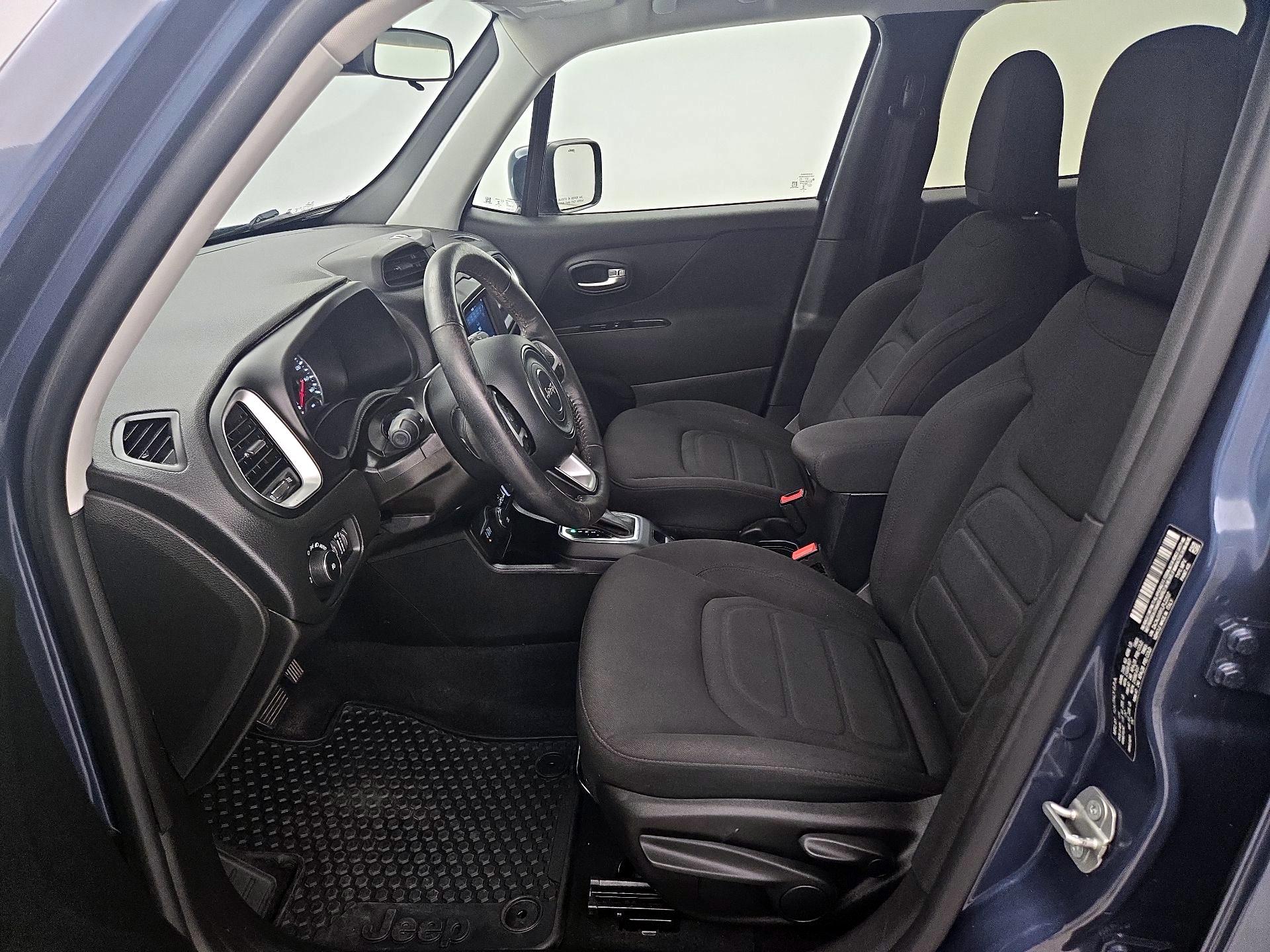 Thumbnail: 2020 Jeep Renegade - 11