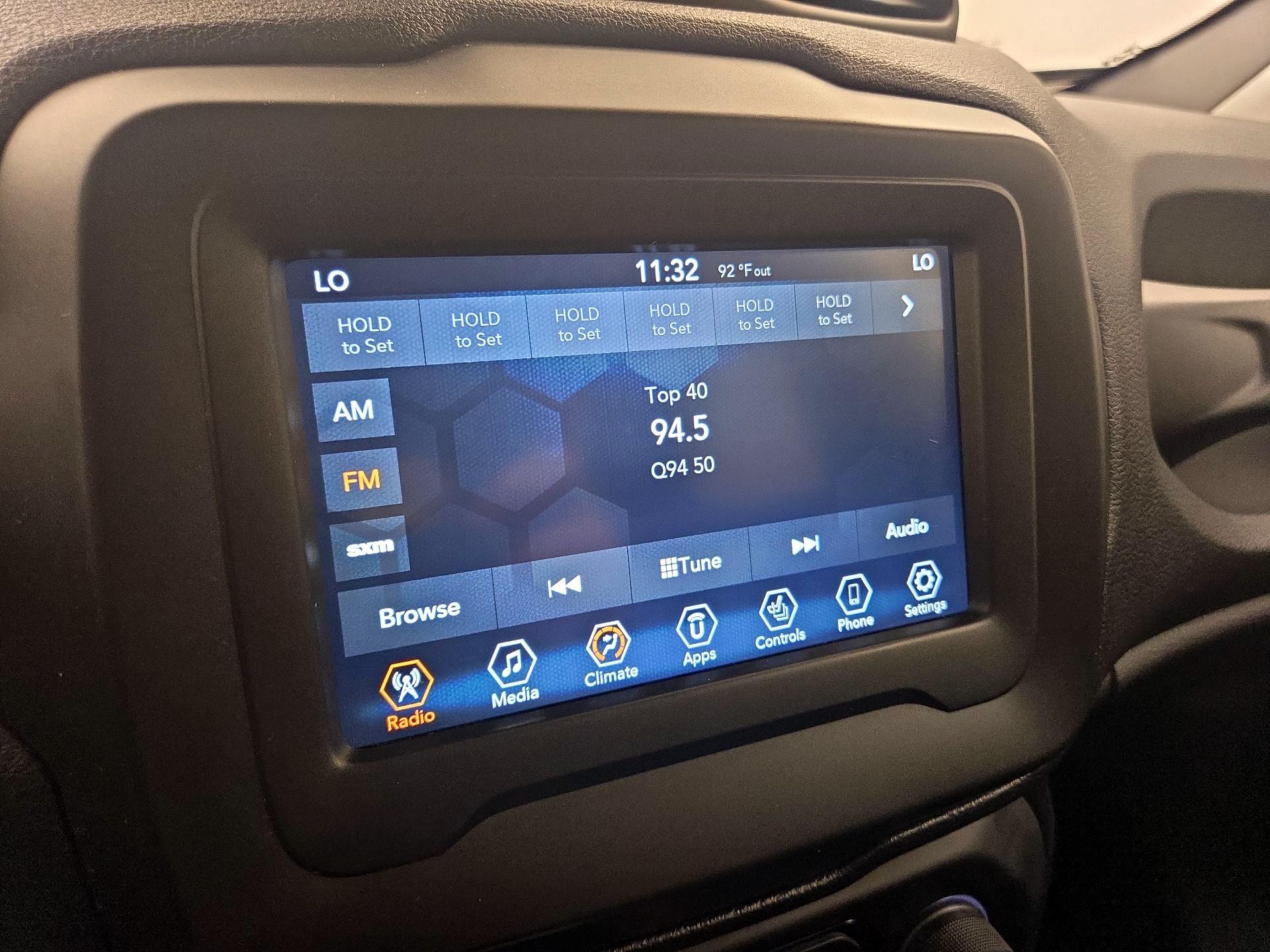 Thumbnail: 2020 Jeep Renegade - 15
