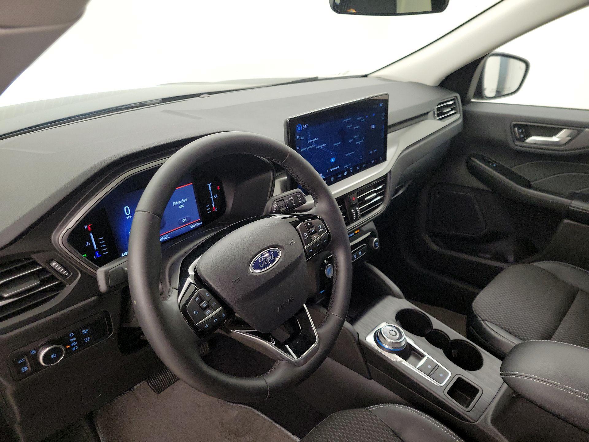 Thumbnail: 2023 Ford Escape - 9