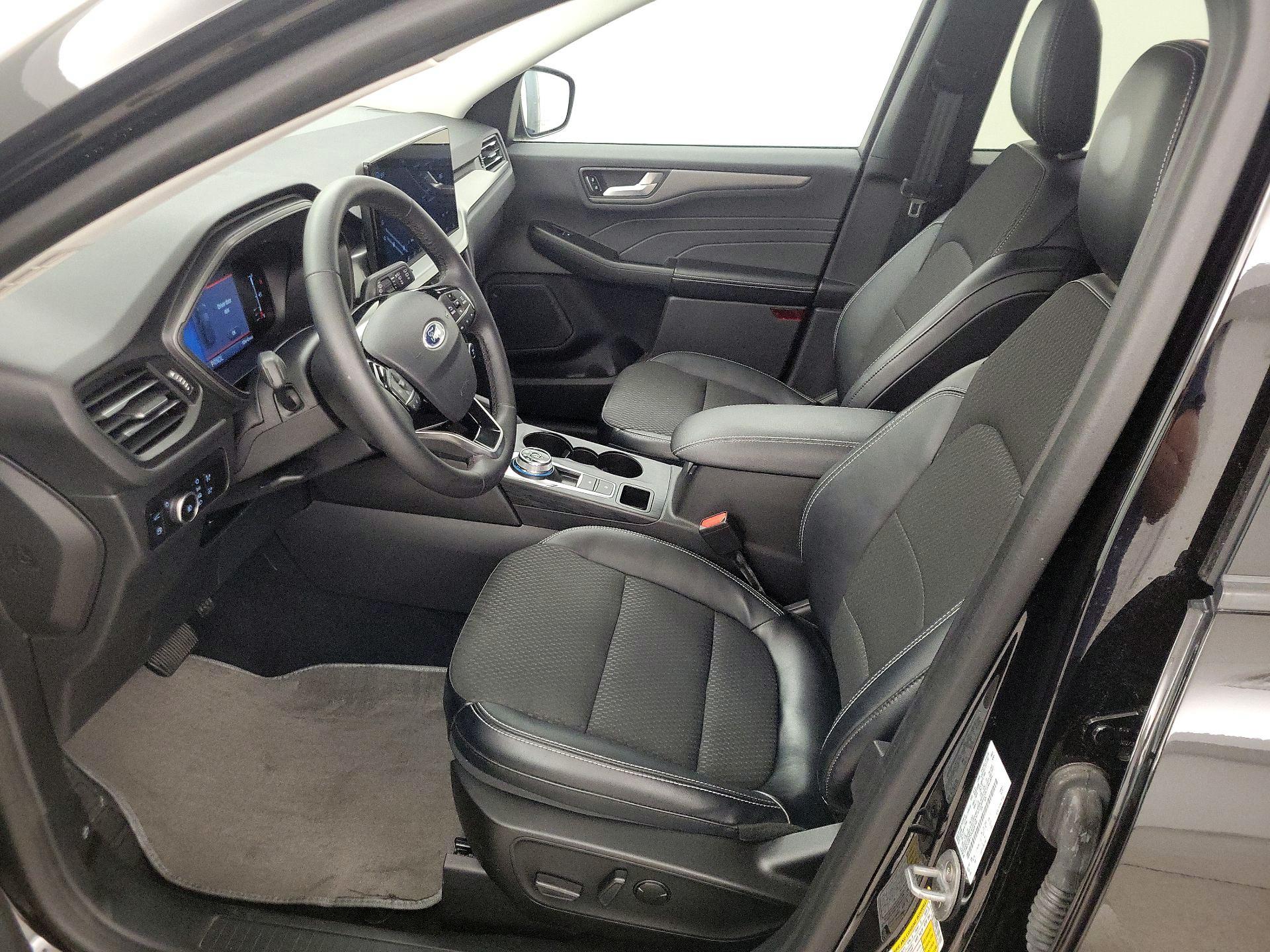 Thumbnail: 2023 Ford Escape - 11