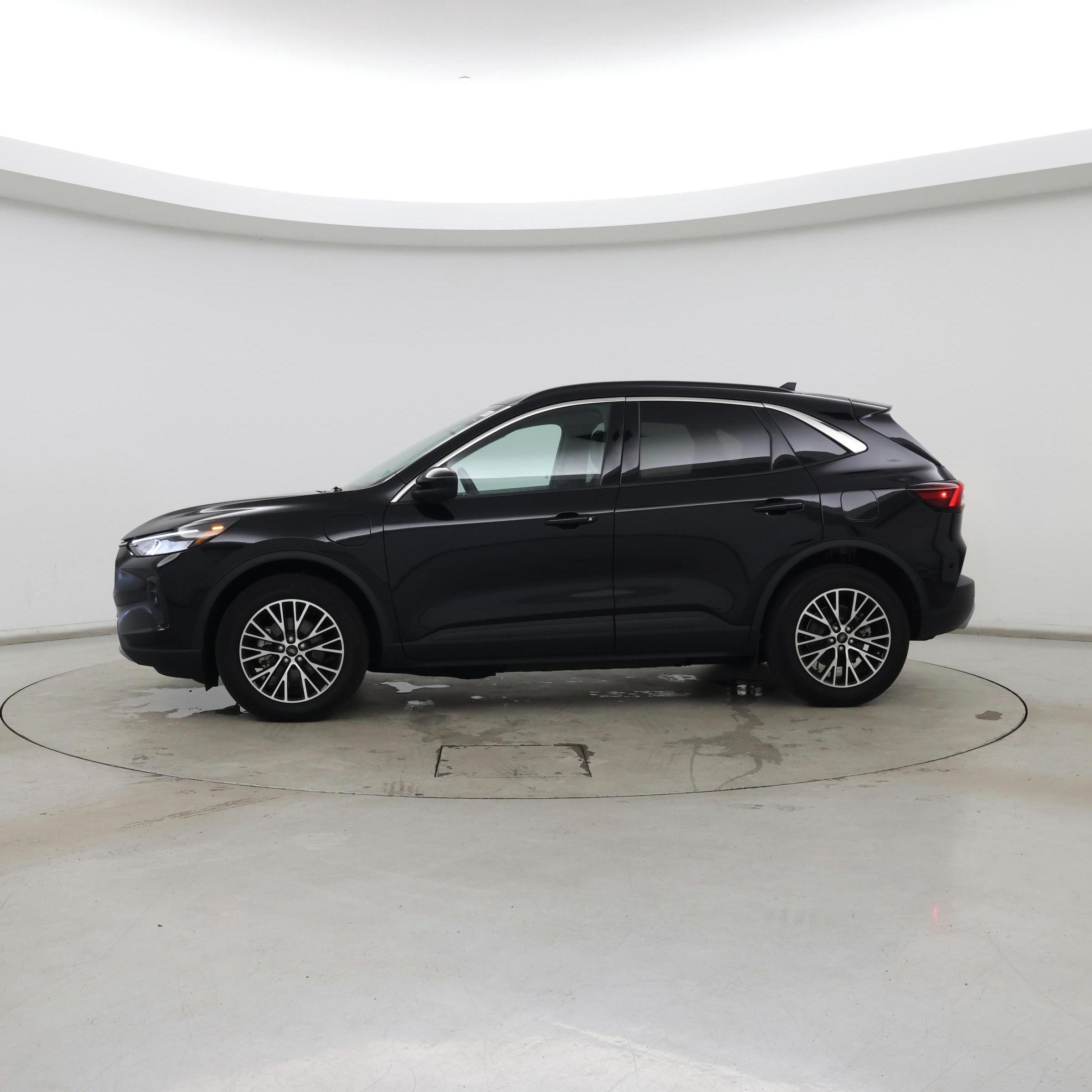 Thumbnail: 2023 Ford Escape - 3