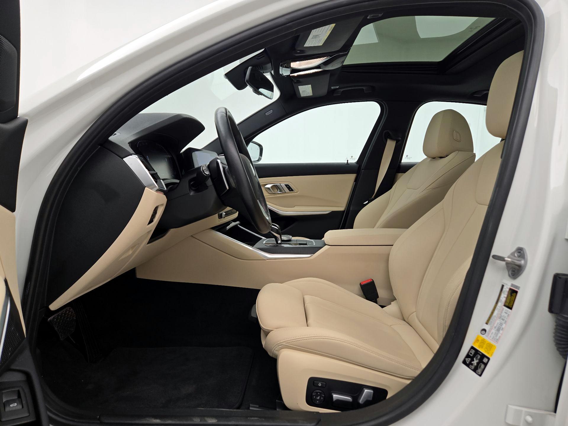 Thumbnail: 2021 BMW 3 Series - 11