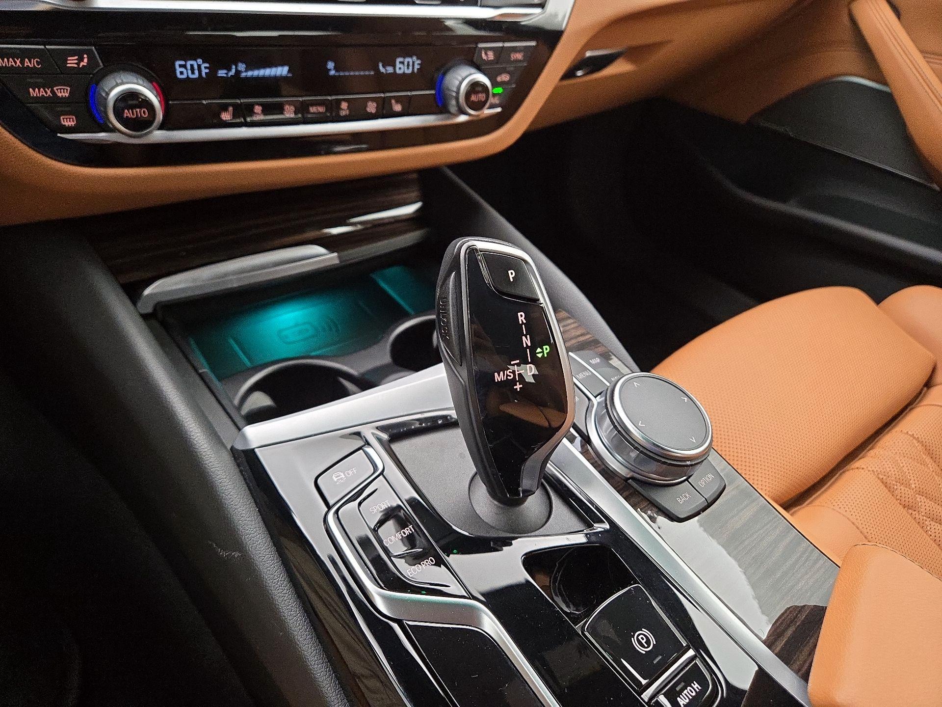 Thumbnail: 2023 BMW 5 Series - 18