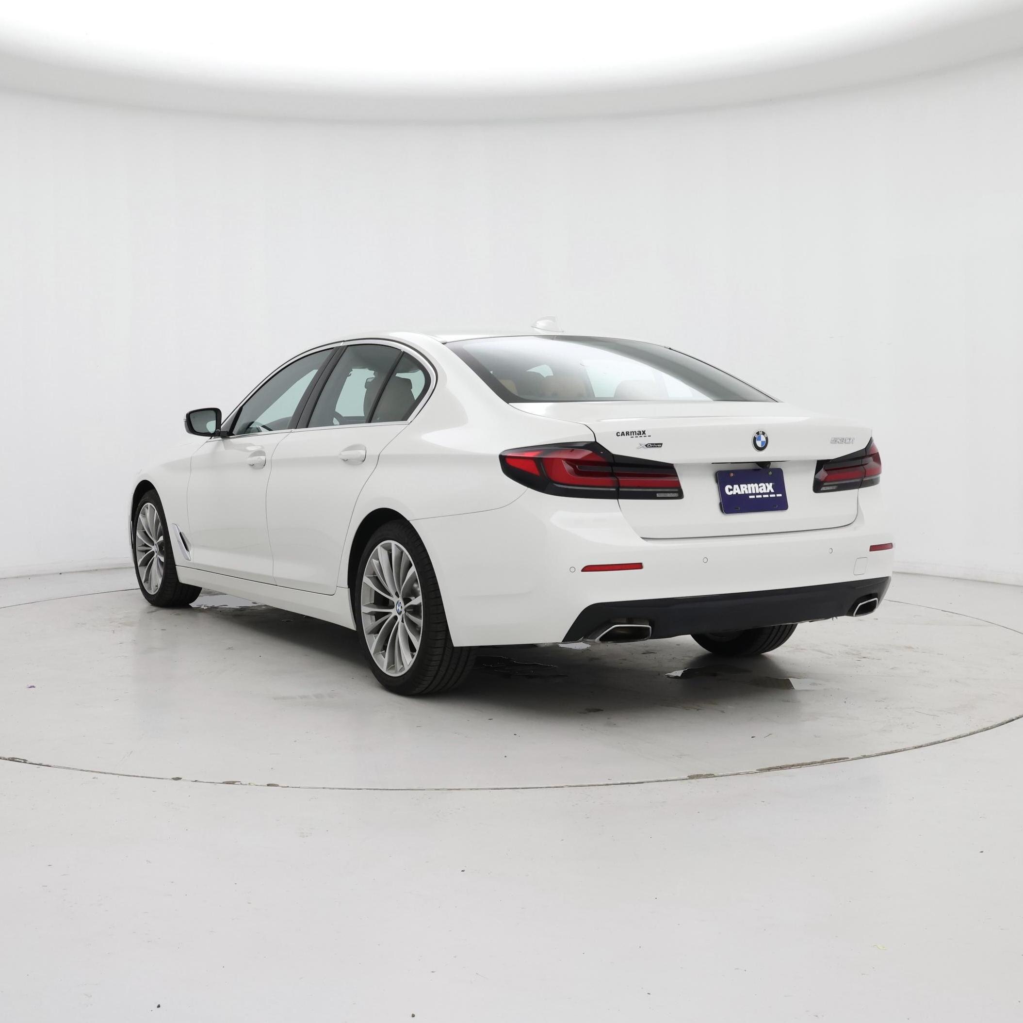 Thumbnail: 2023 BMW 5 Series - 2