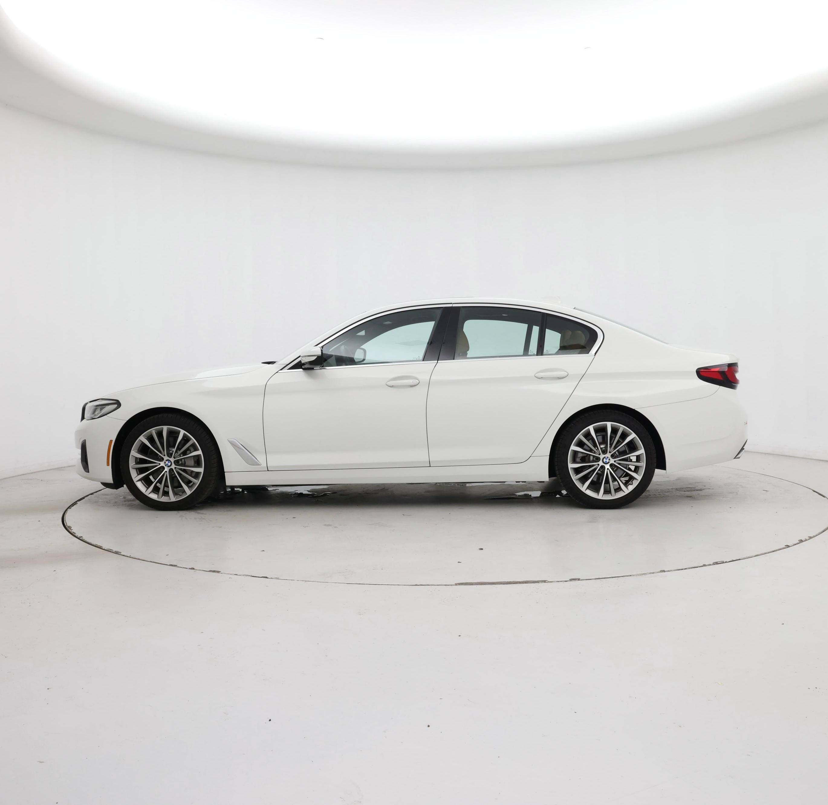 Thumbnail: 2023 BMW 5 Series - 3