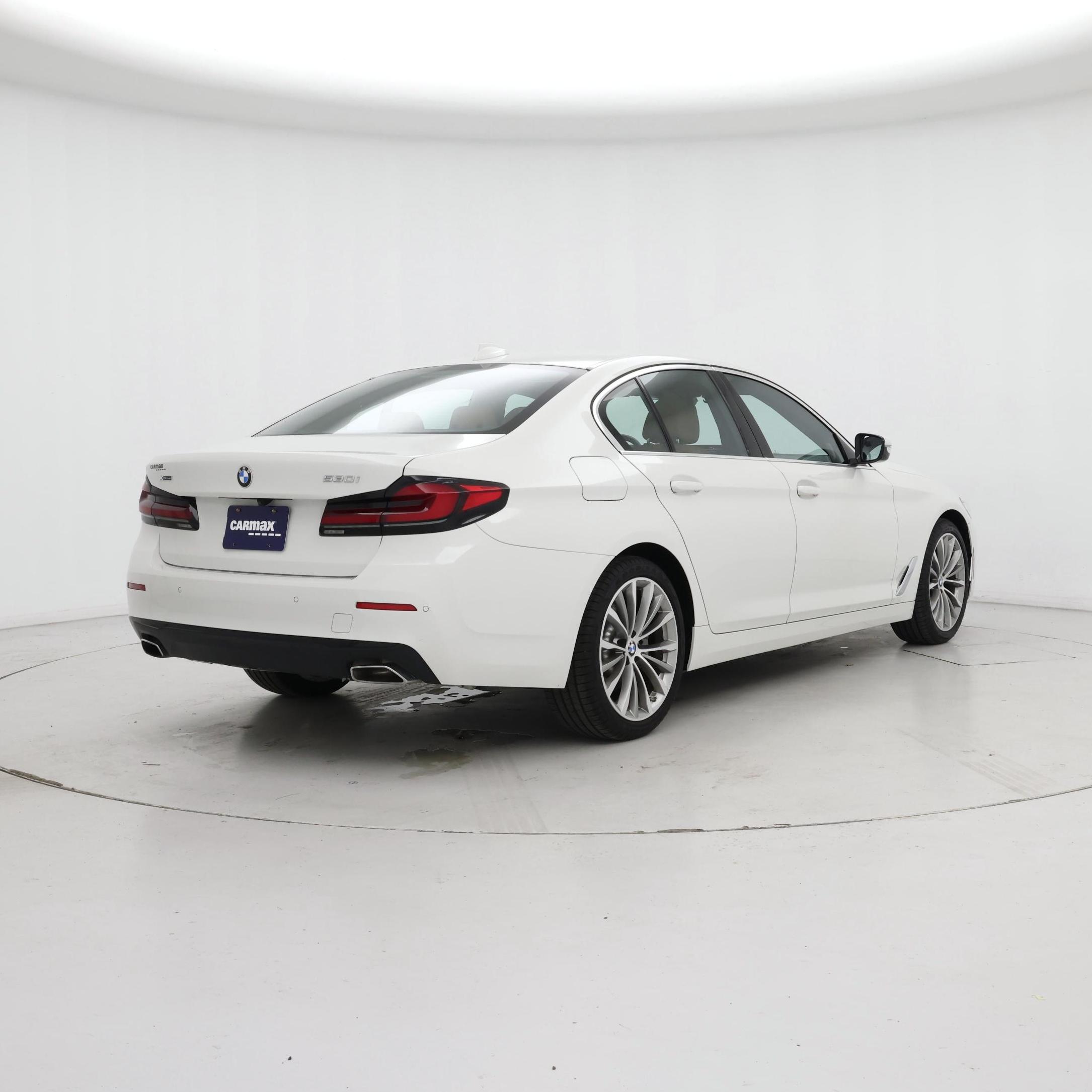 Thumbnail: 2023 BMW 5 Series - 8