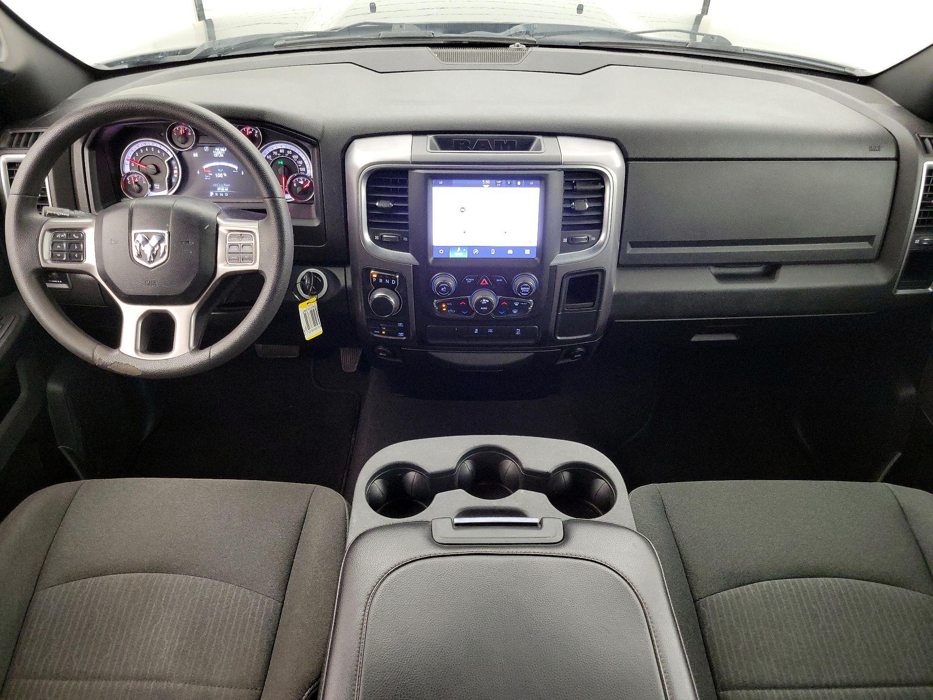 Thumbnail: 2022 RAM 1500 Classic - 9