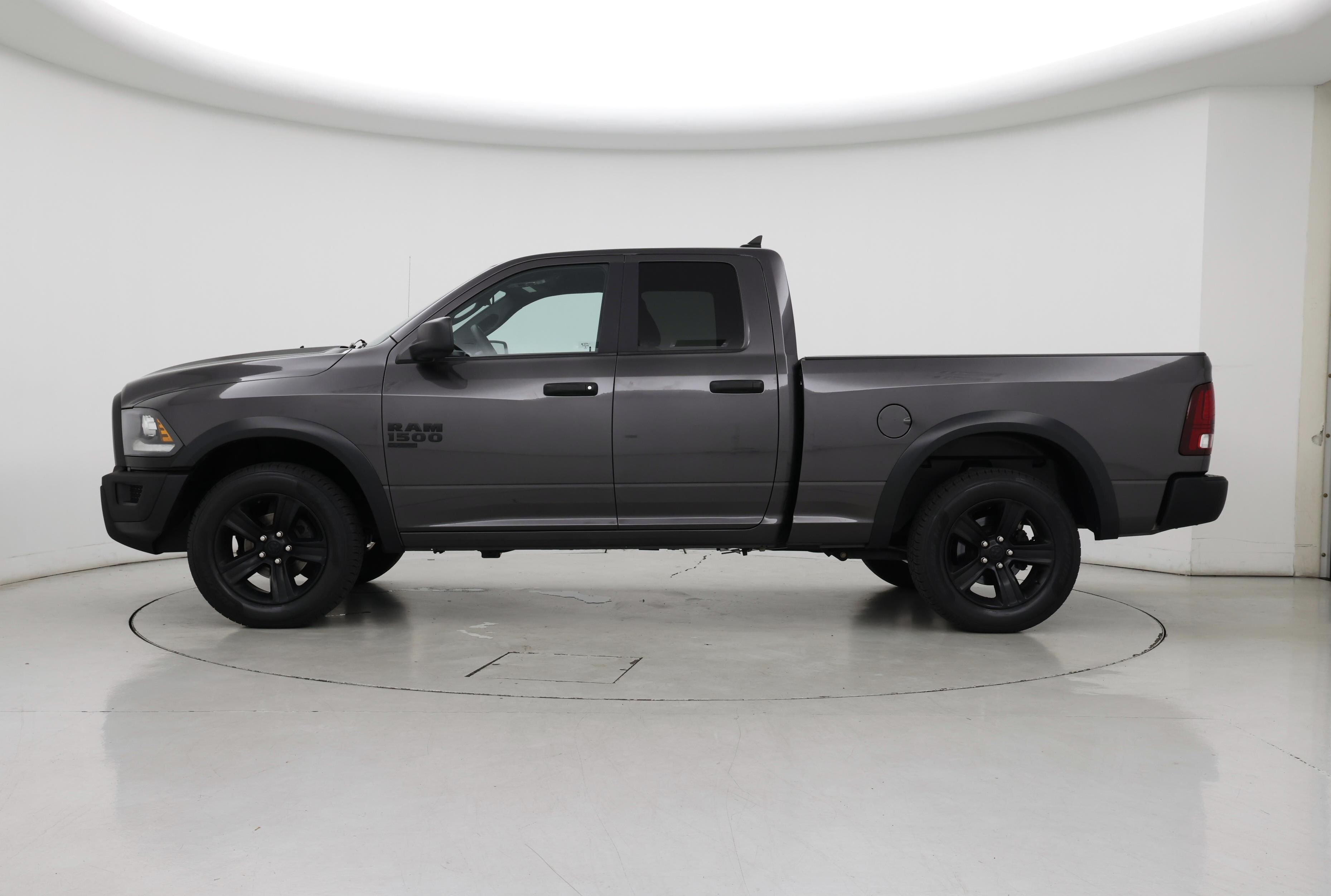 Thumbnail: 2022 RAM 1500 Classic - 3