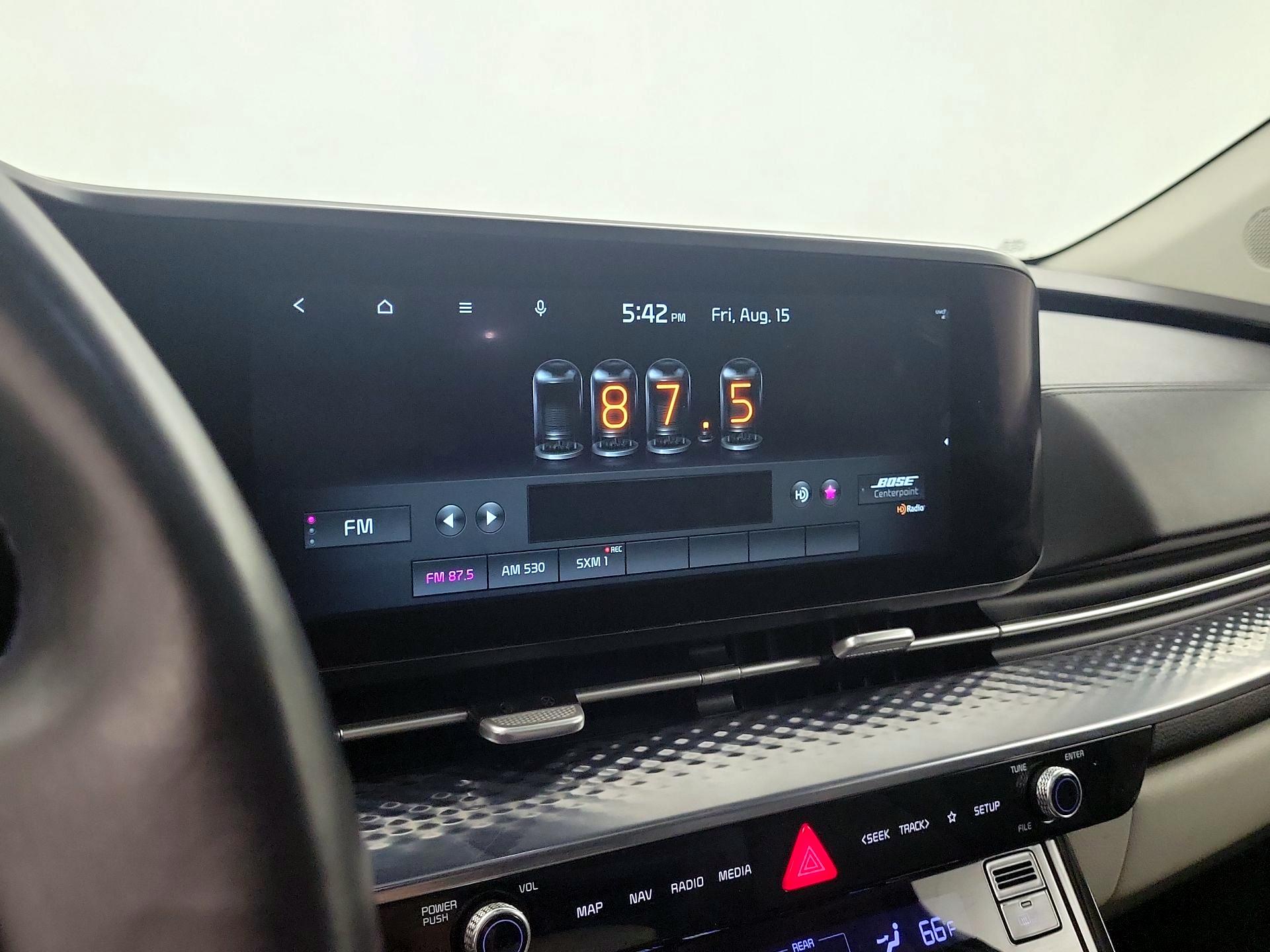 Thumbnail: 2022 Kia Carnival - 16