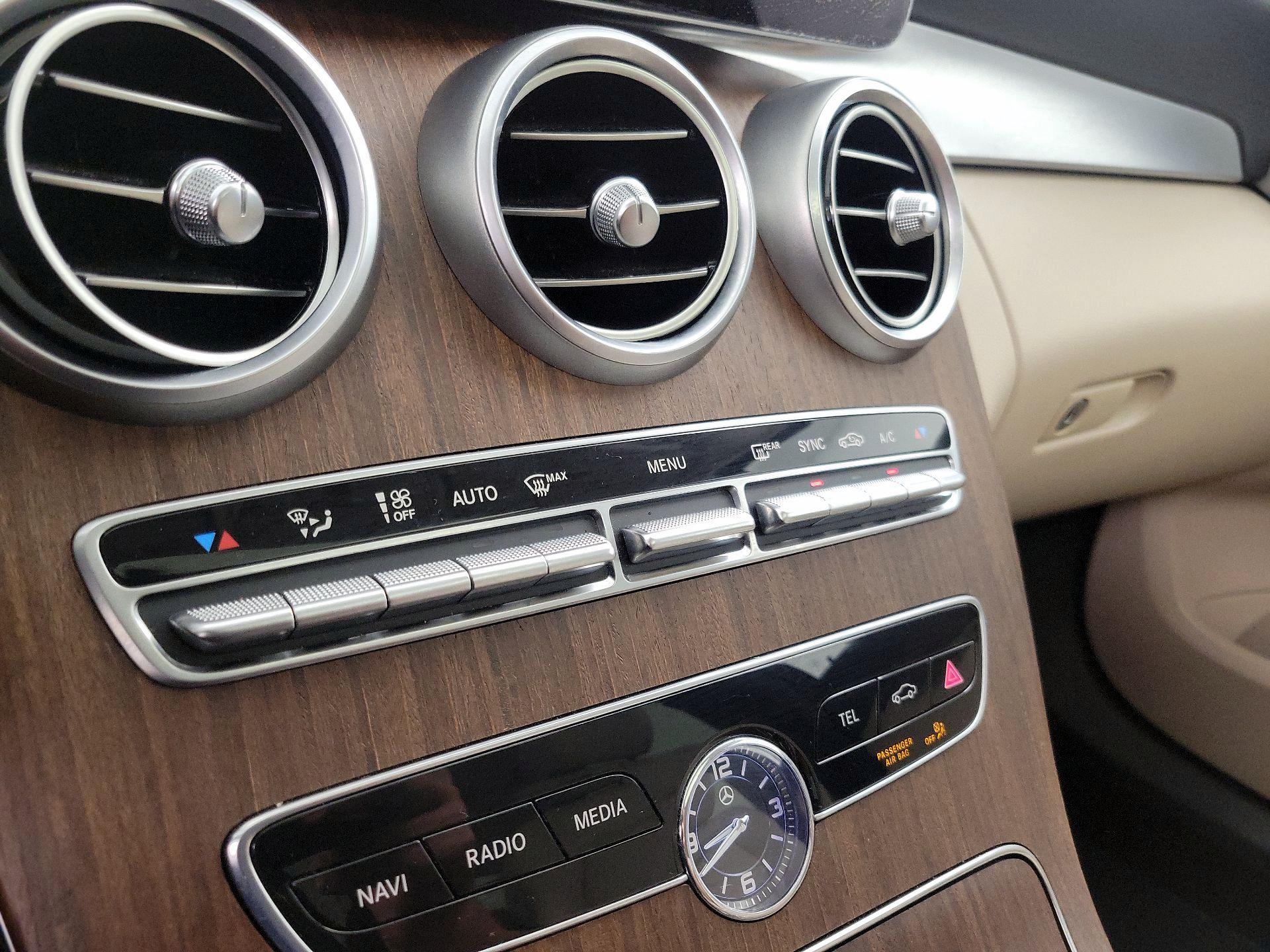 Thumbnail: 2020 Mercedes-Benz C-Class - 16