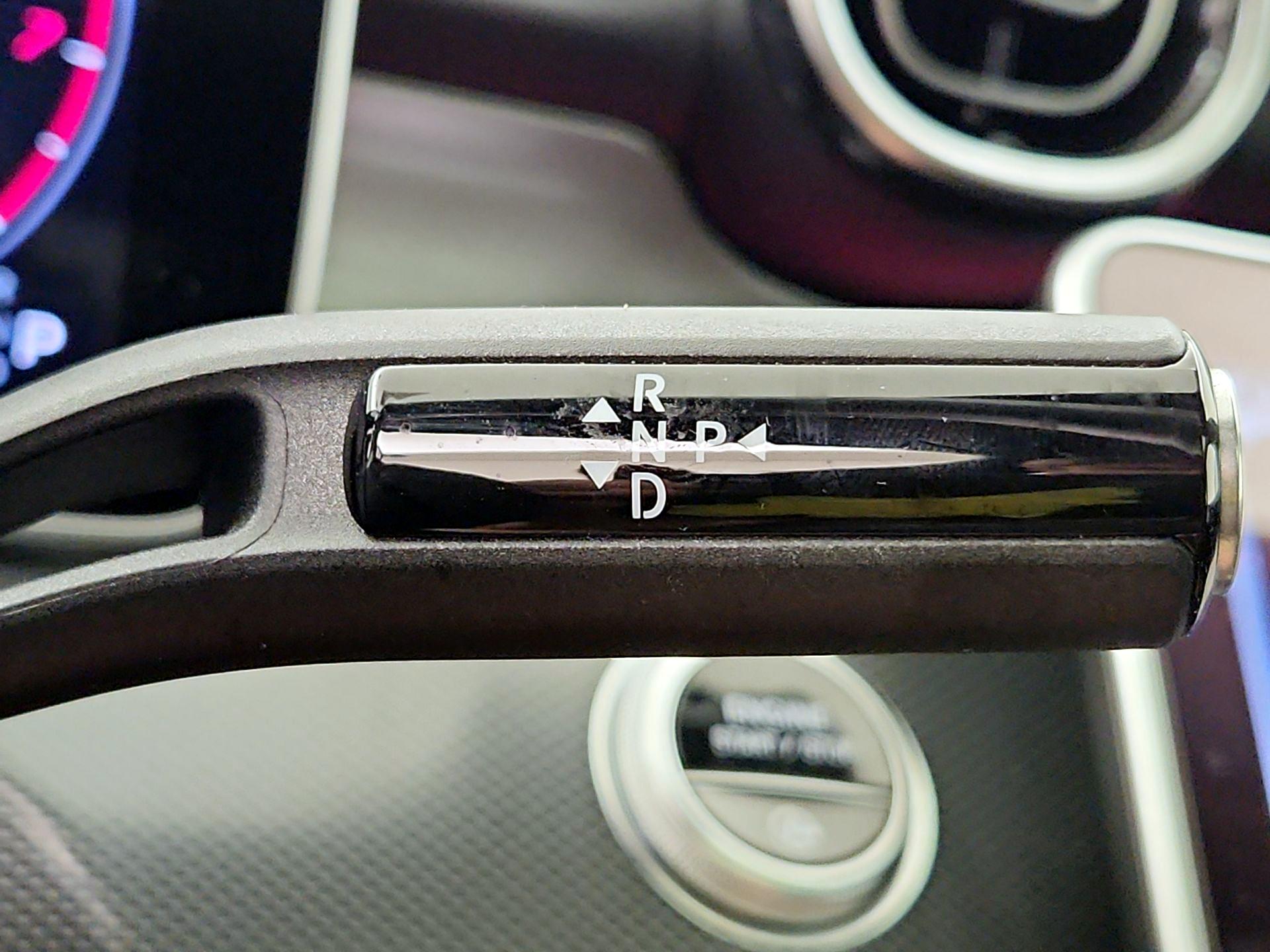 Thumbnail: 2023 Mercedes-Benz C-Class - 18