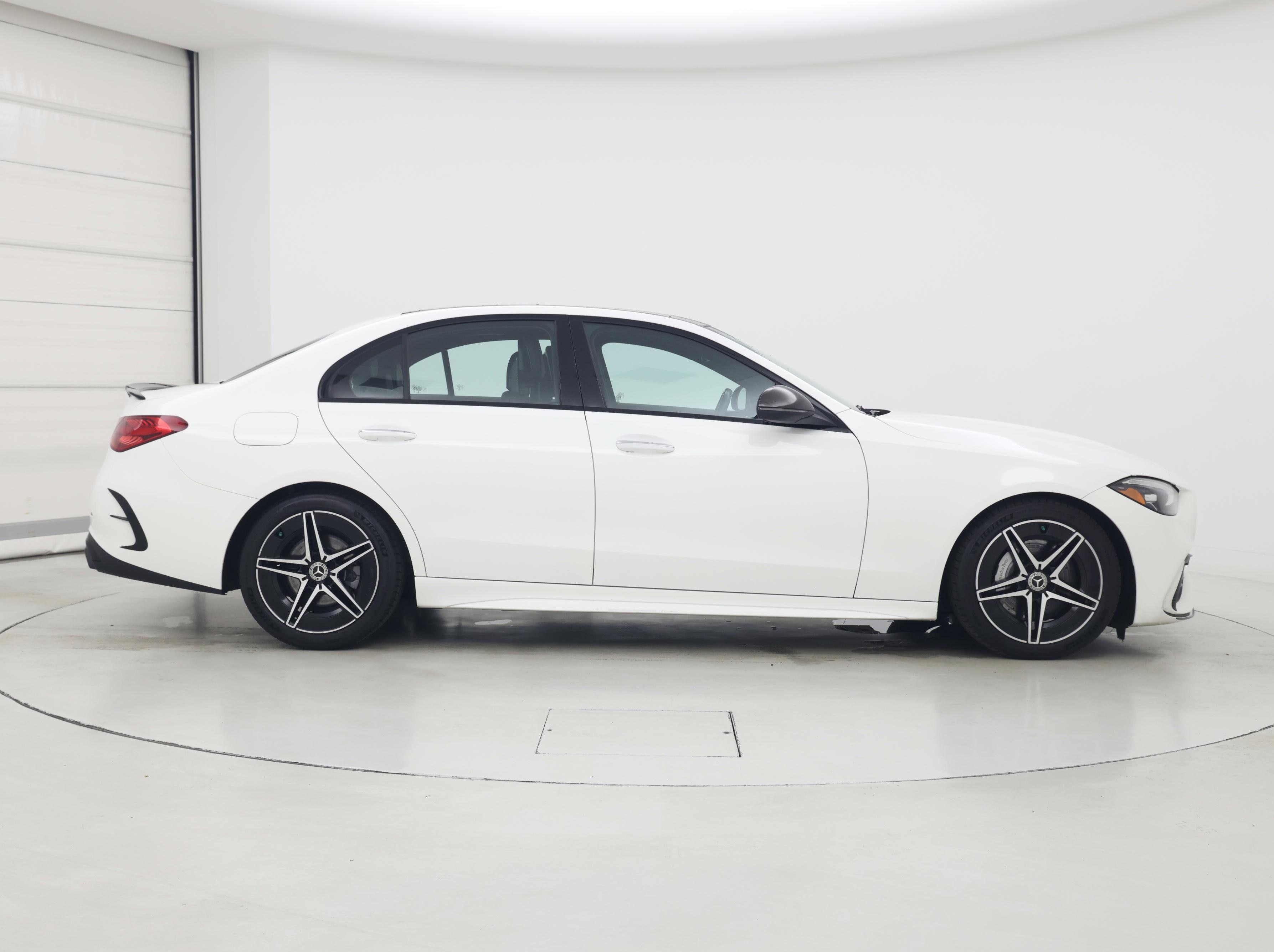 Thumbnail: 2023 Mercedes-Benz C-Class - 7