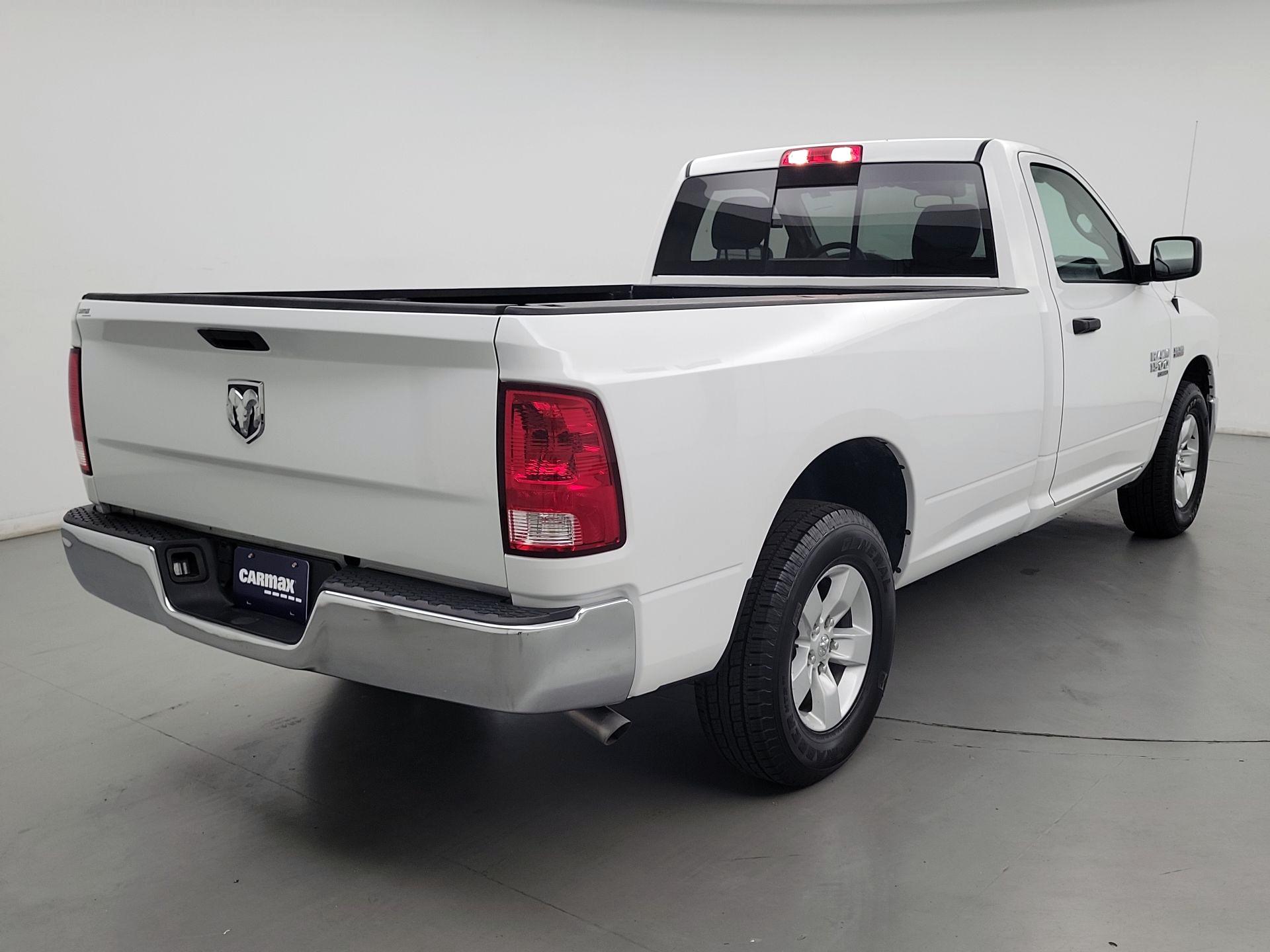 Thumbnail: 2020 RAM 1500 Classic - 5