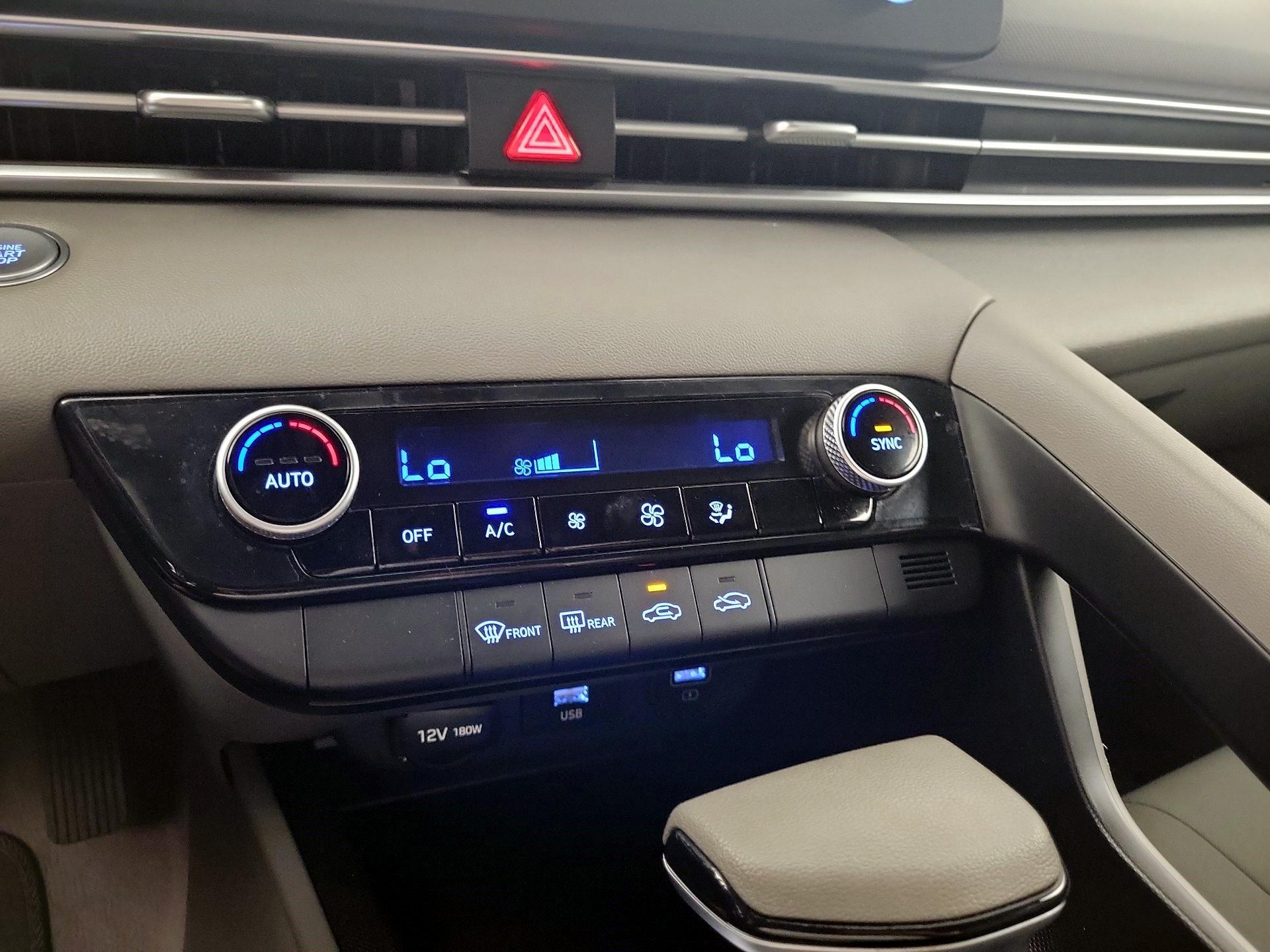 Thumbnail: 2021 Hyundai Elantra - 14