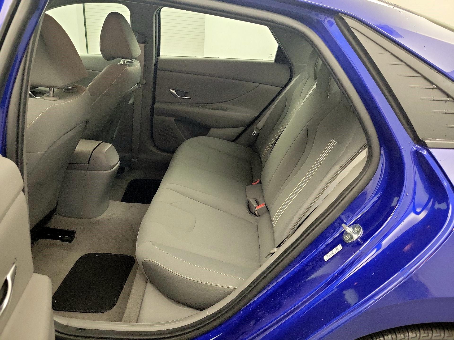 Thumbnail: 2021 Hyundai Elantra - 17
