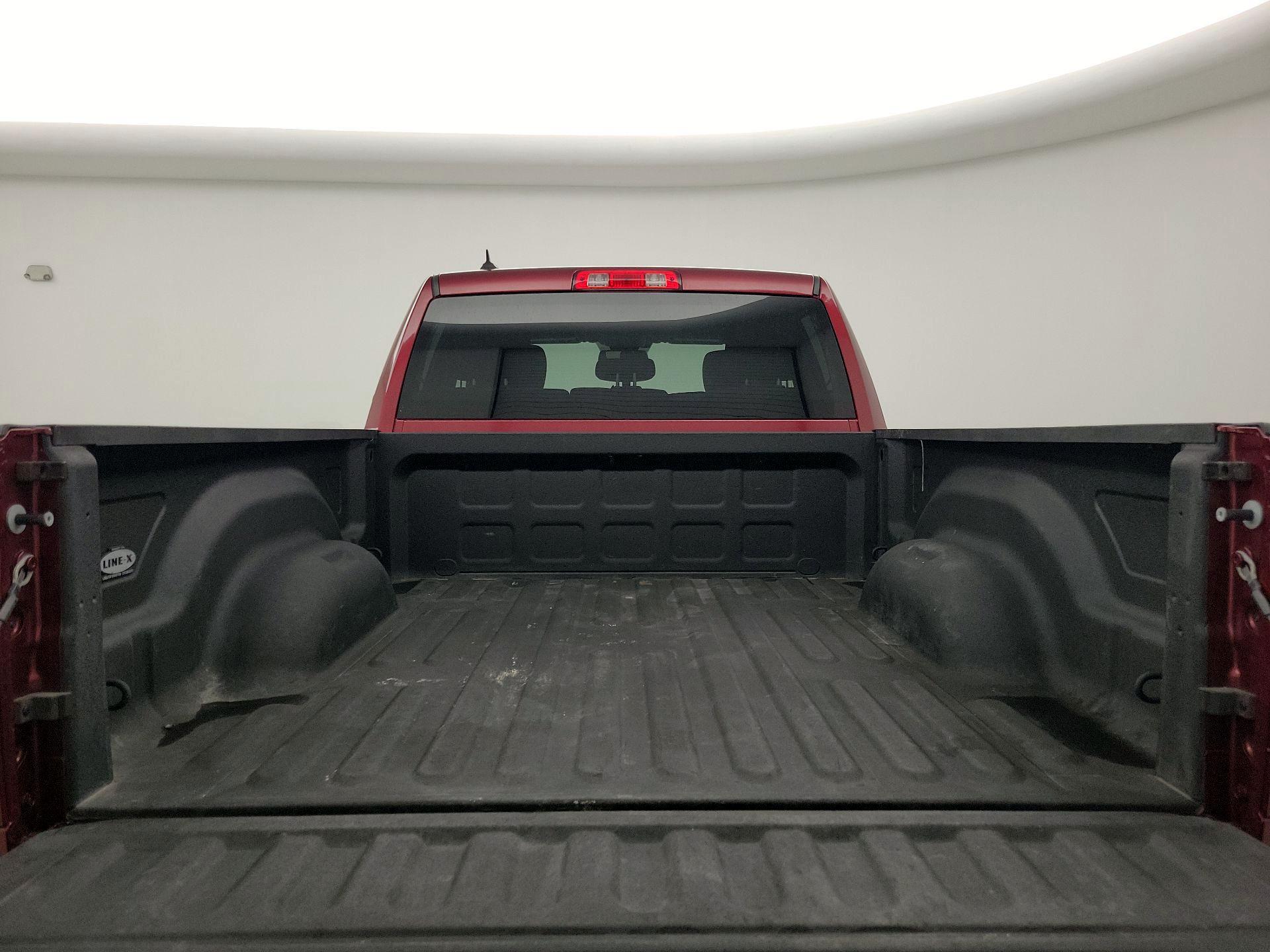 Thumbnail: 2021 RAM 1500 Classic - 20