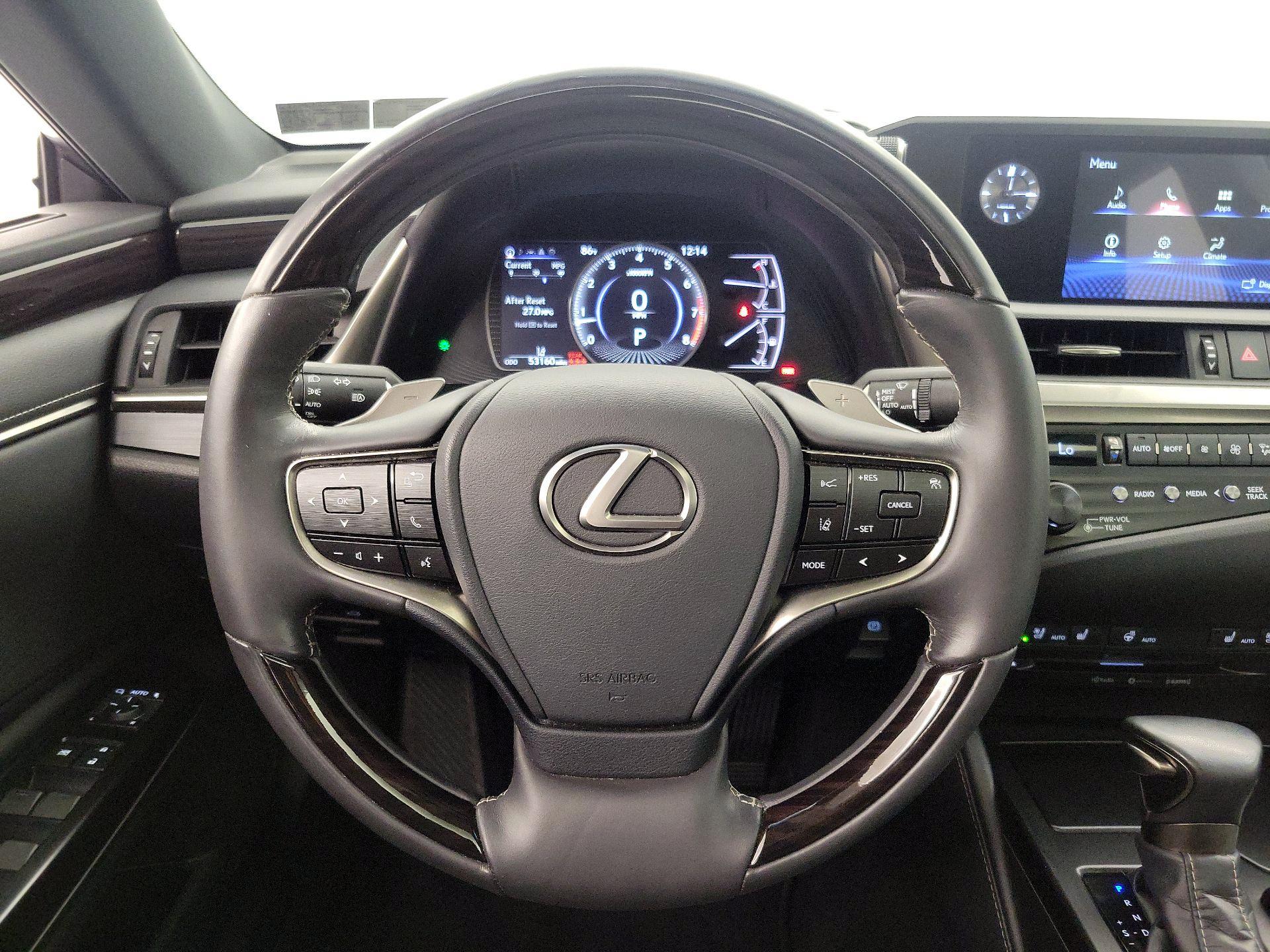 Thumbnail: 2020 Lexus ES - 10