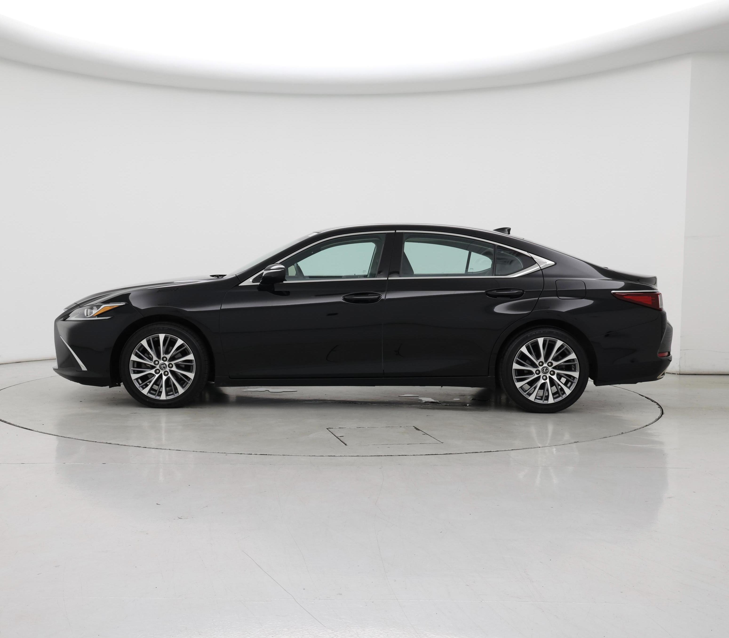 Thumbnail: 2020 Lexus ES - 3