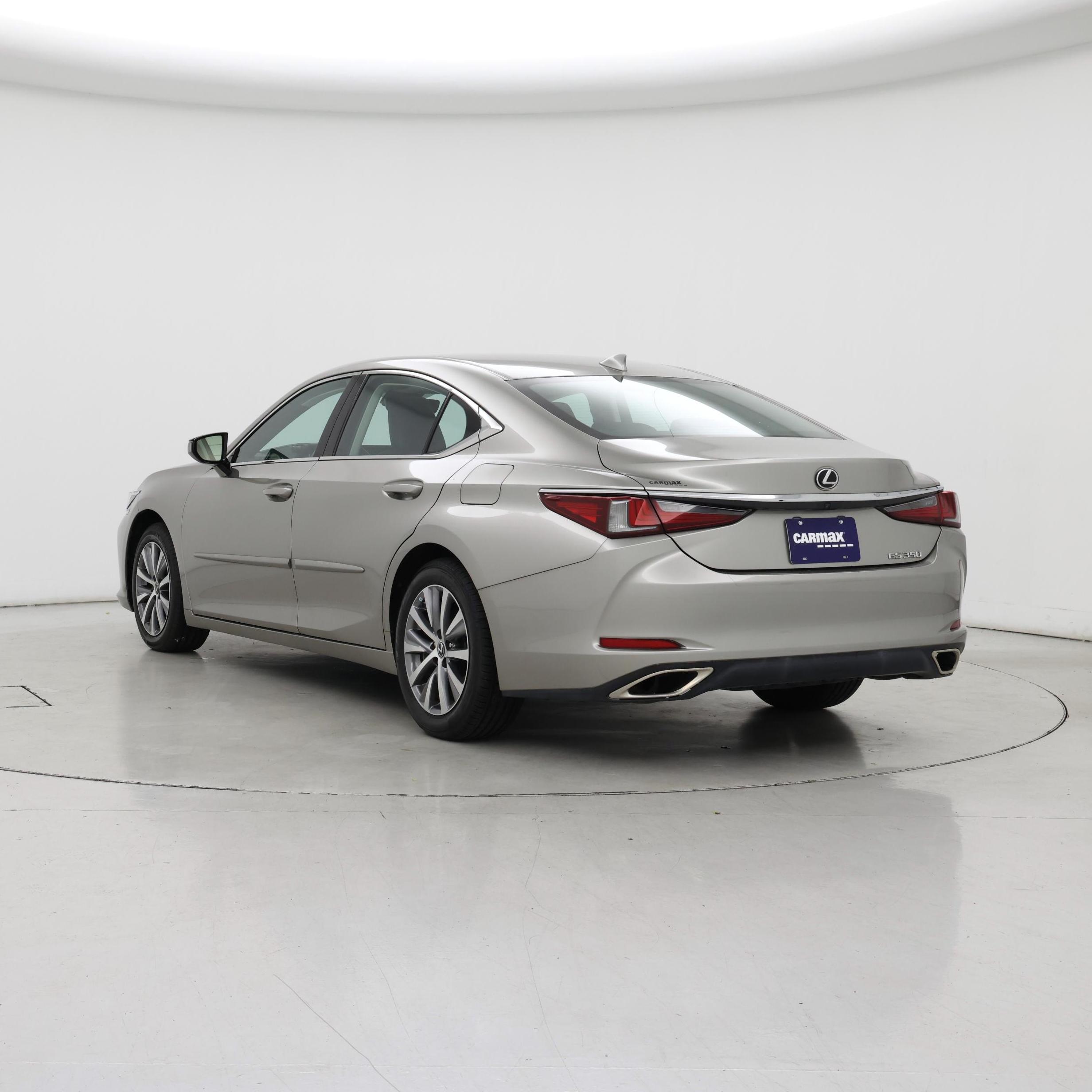 Thumbnail: 2020 Lexus ES - 2