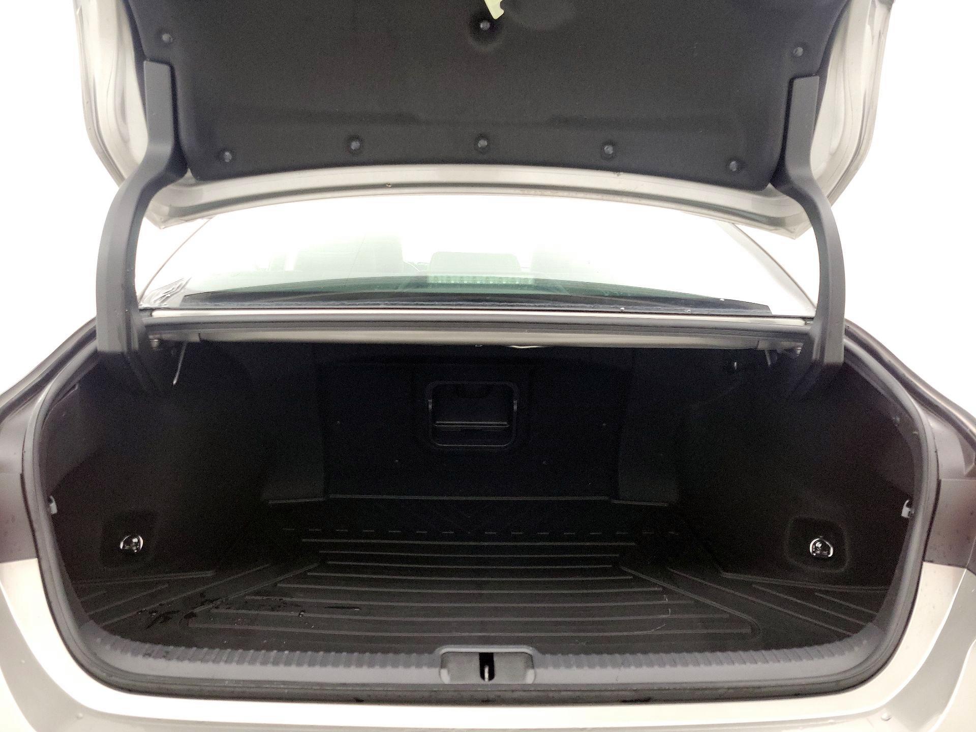 Thumbnail: 2020 Lexus ES - 20