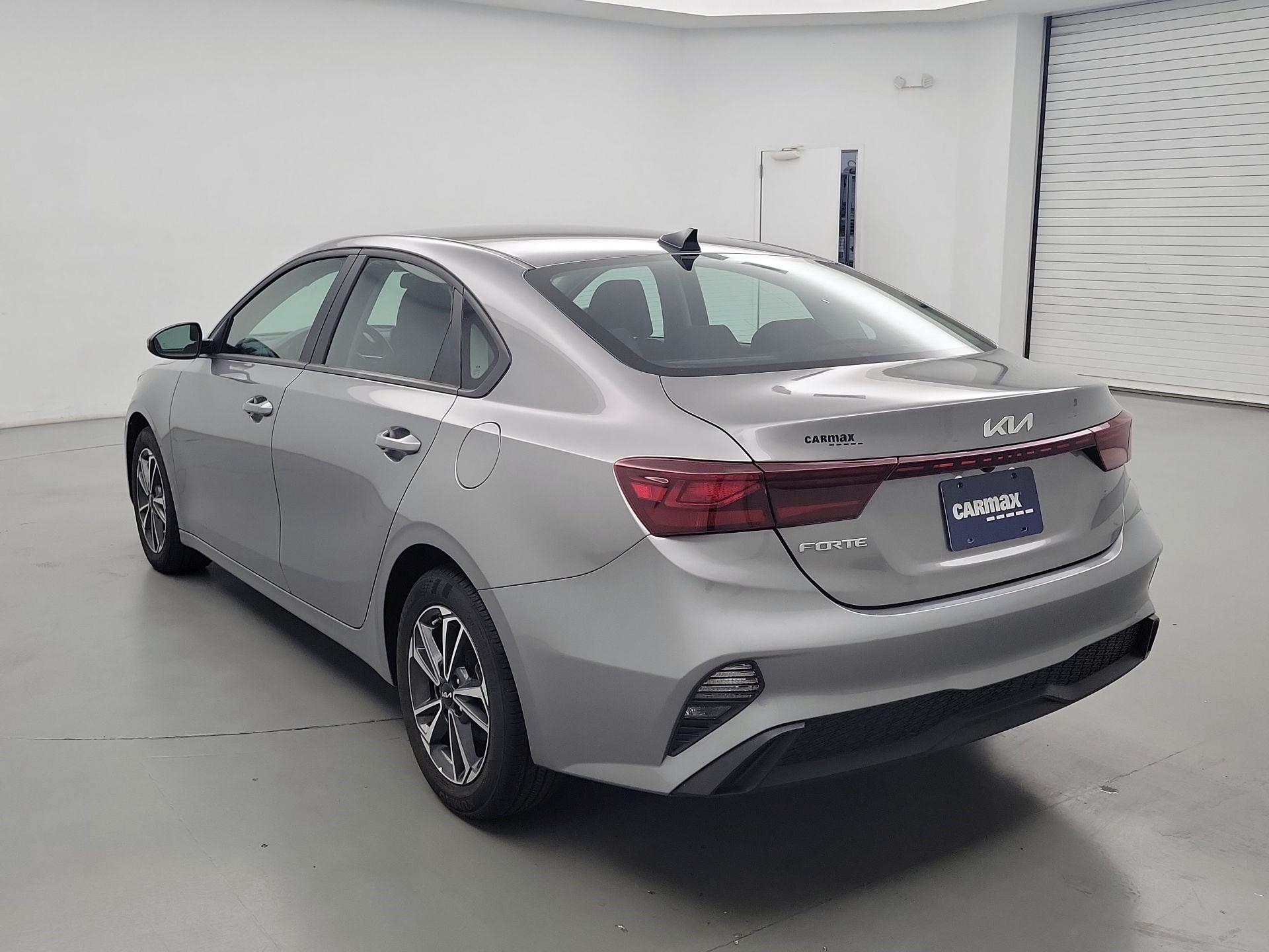 Thumbnail: 2023 Kia Forte - 7