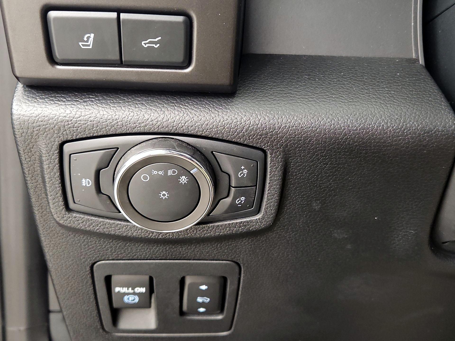 Thumbnail: 2021 Ford Expedition - 13