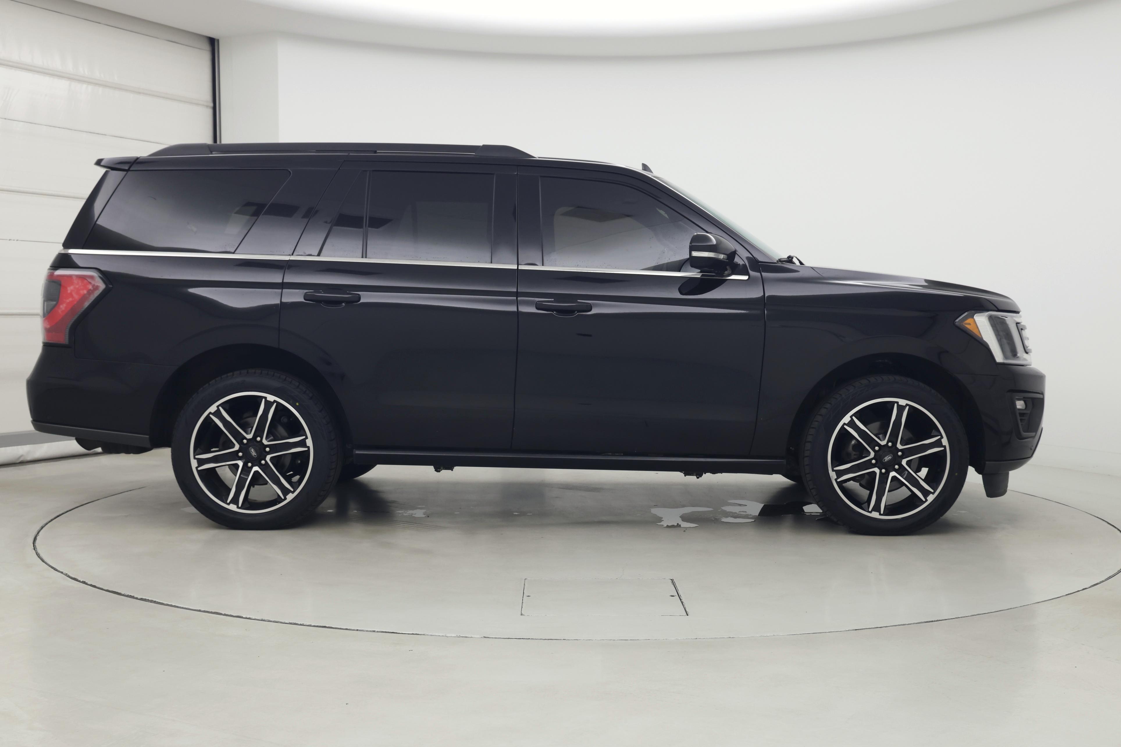 Thumbnail: 2021 Ford Expedition - 7