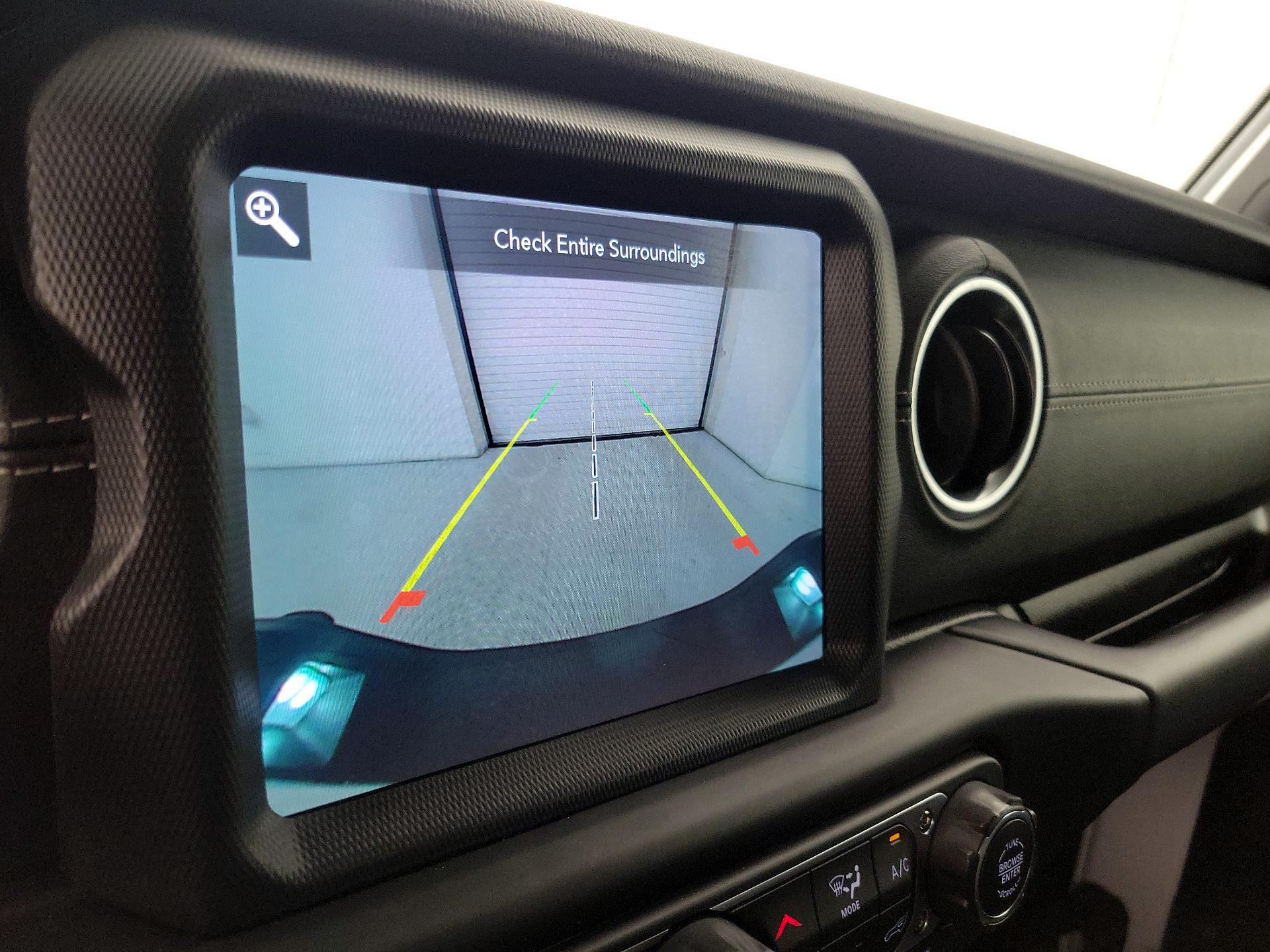 Thumbnail: 2020 Jeep Gladiator - 15