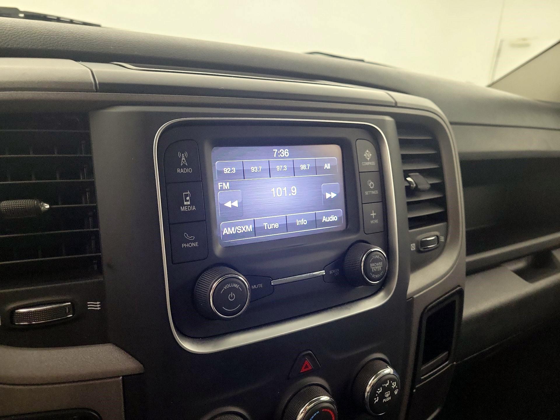 Thumbnail: 2022 RAM 1500 Classic - 13