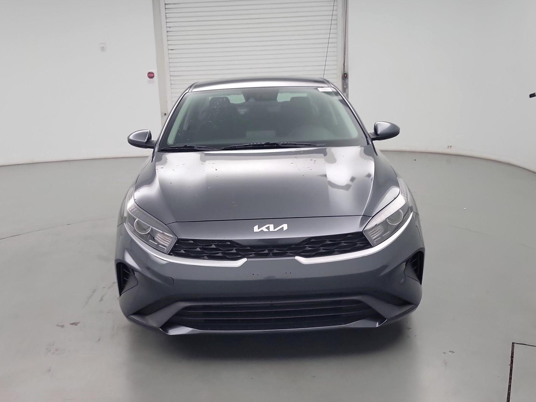 Thumbnail: 2022 Kia Forte - 2