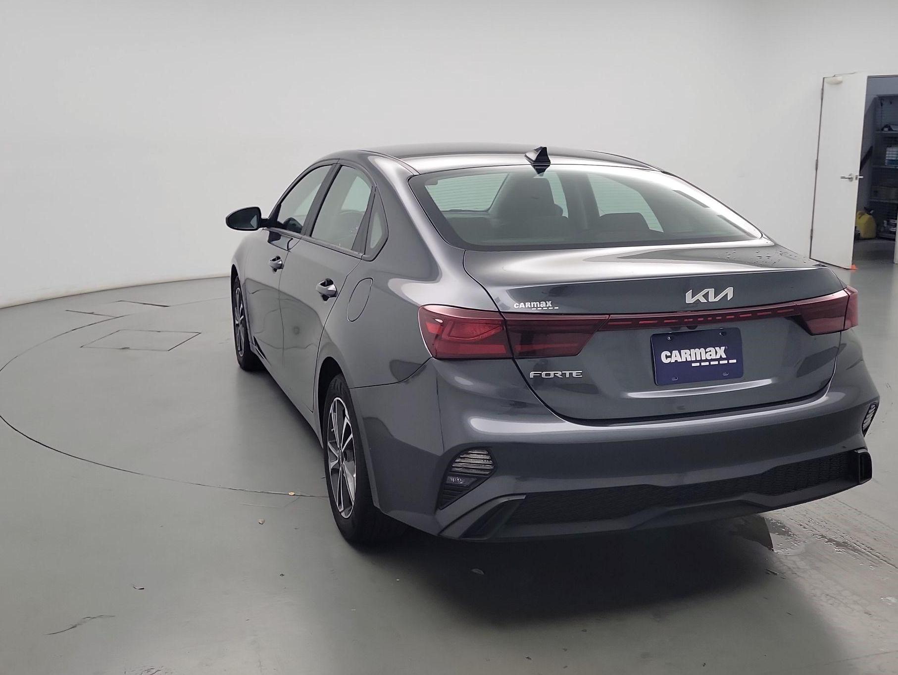 Thumbnail: 2022 Kia Forte - 7