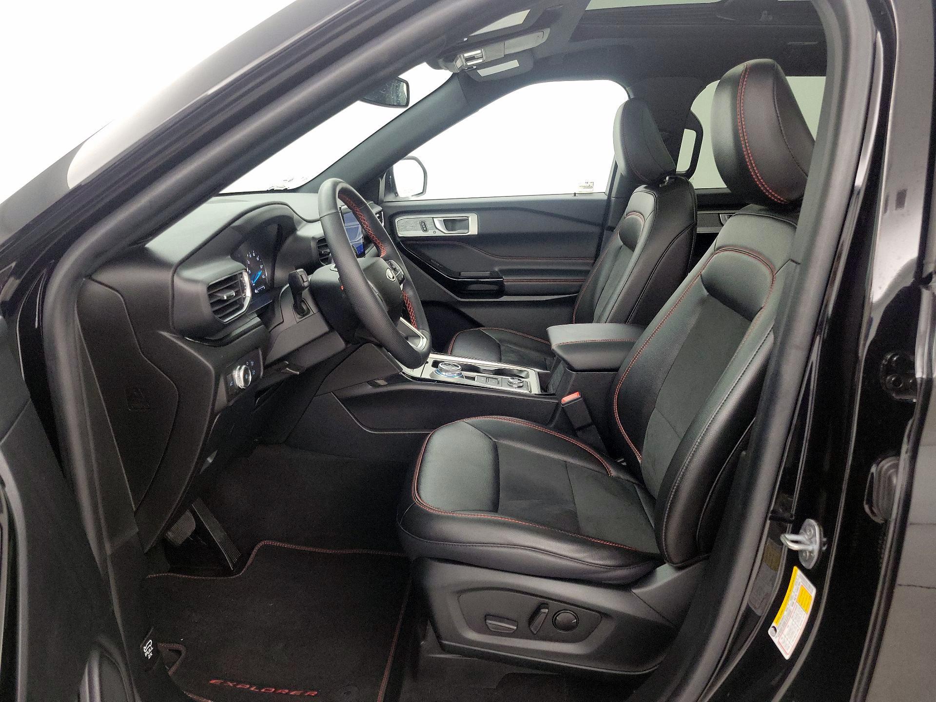 Thumbnail: 2022 Ford Explorer - 11
